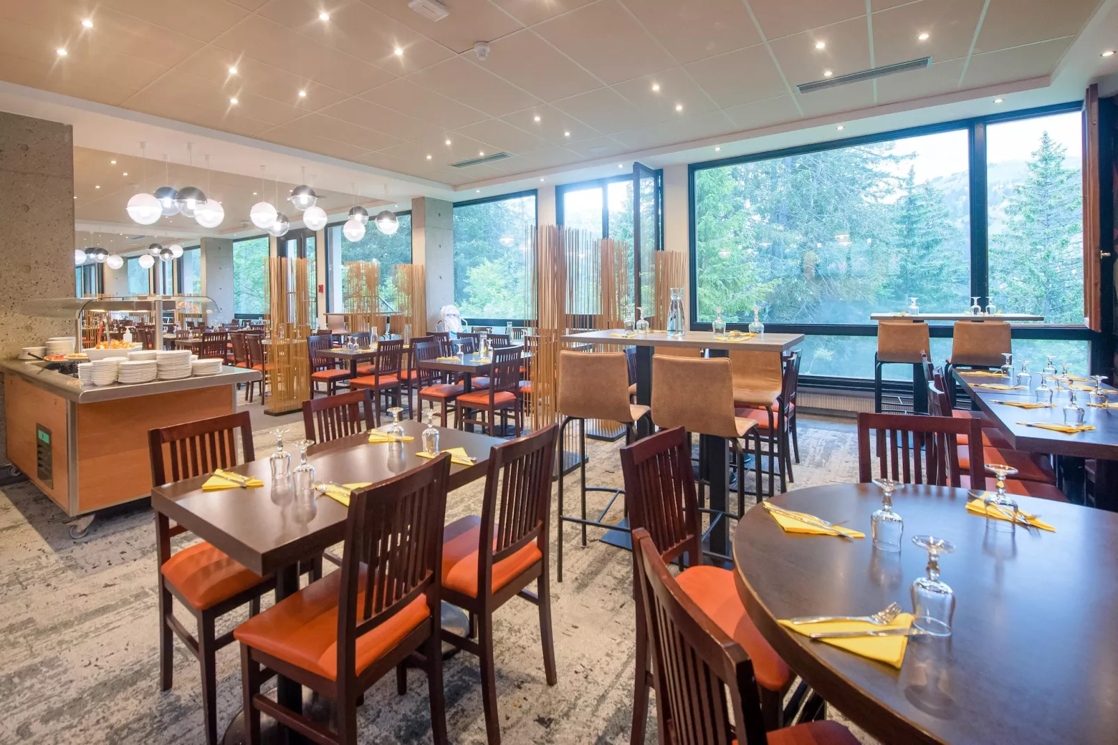 FLAINE Chambre 4 personnes_C4 - Eetkamer