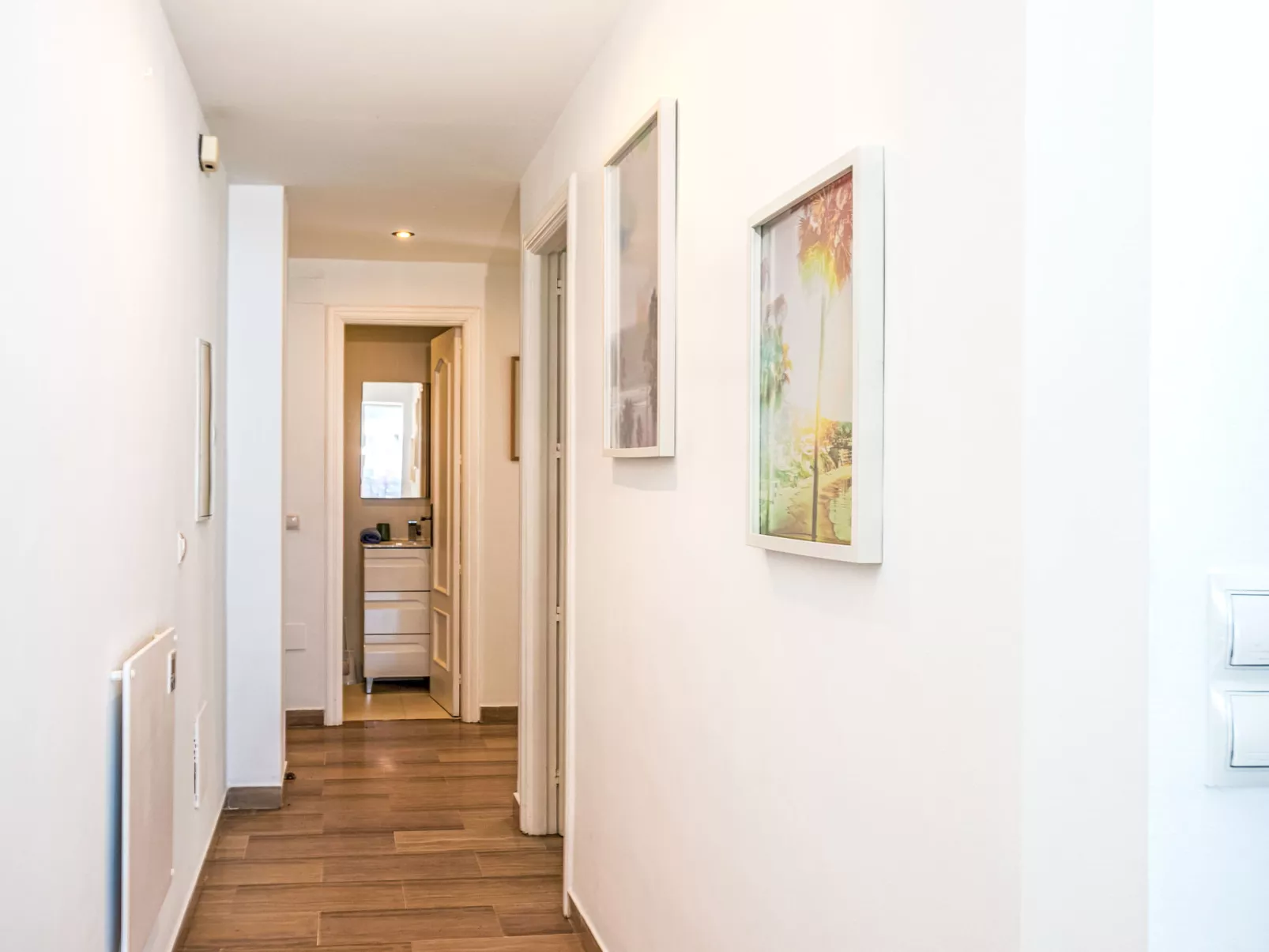 El Faro on the Beach - Binnen