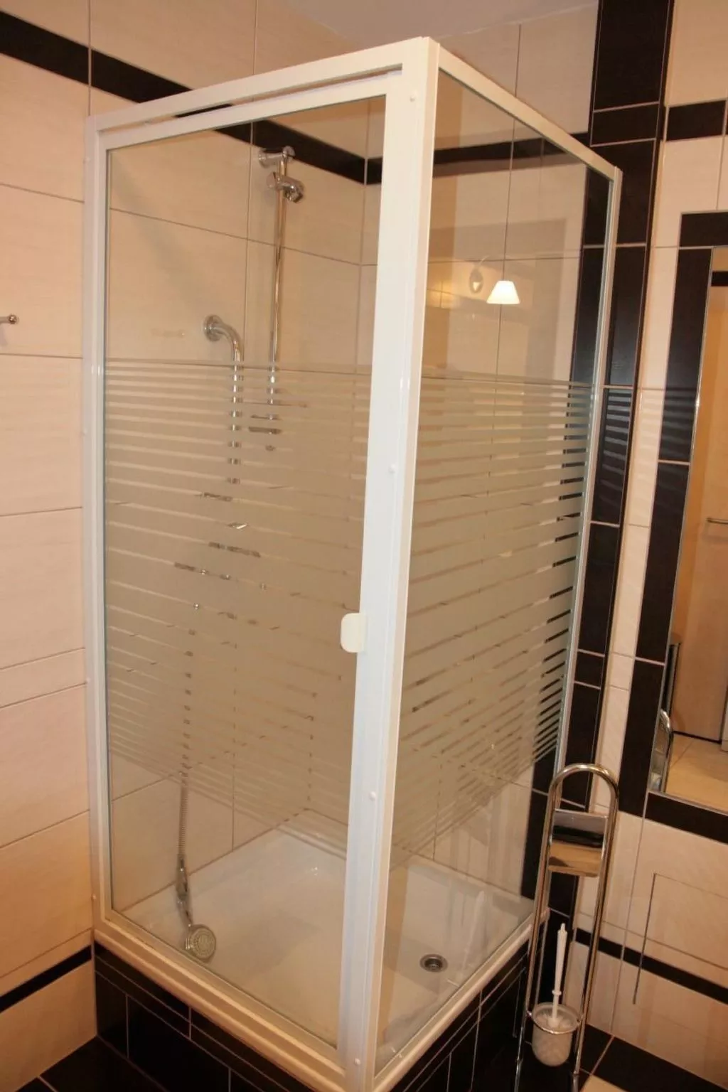 Wohnung in Rowy mit Grill, Terrasse, Parkplatz u - Binnen