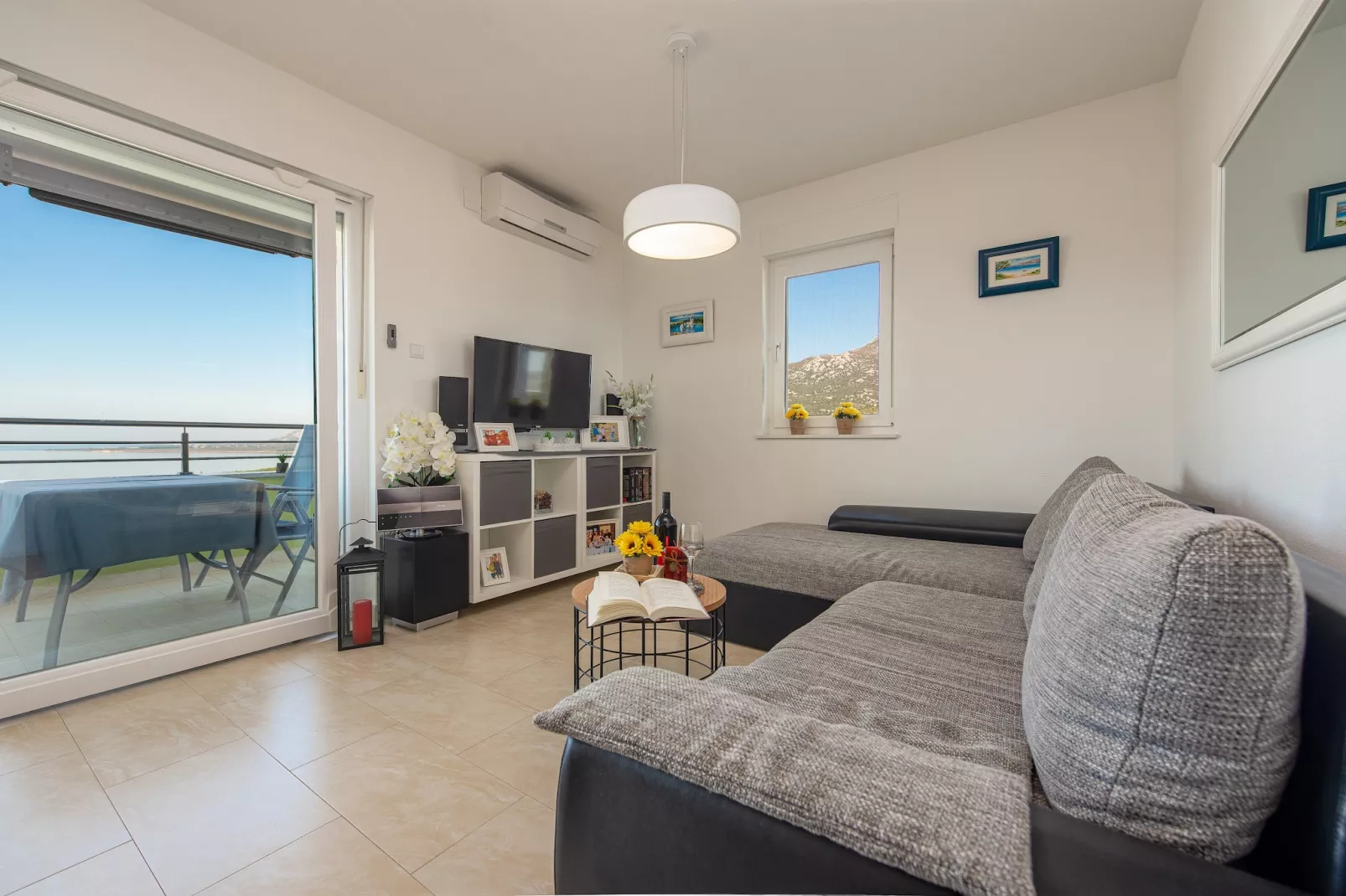 Villa Green Horizon with sea view - Woonkamer