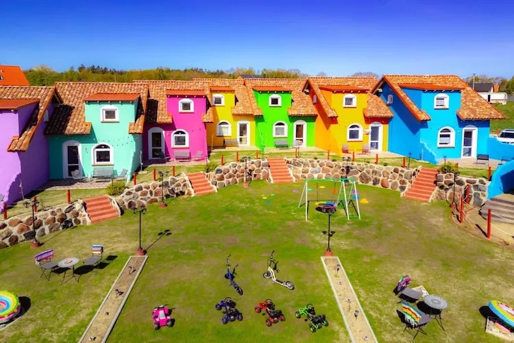 Domy wakacyjne dla max 4 osób w Dębinie - Tuinen zomer