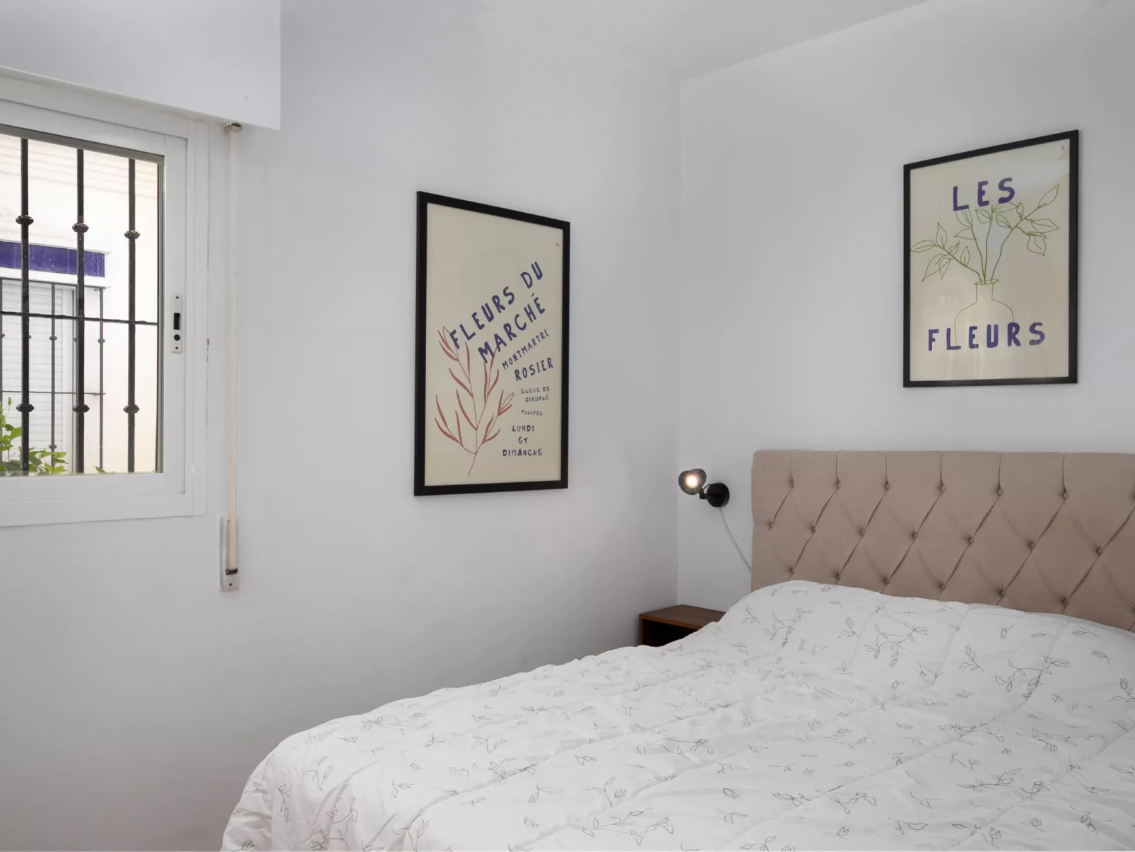 El Faro on the Beach - Binnen