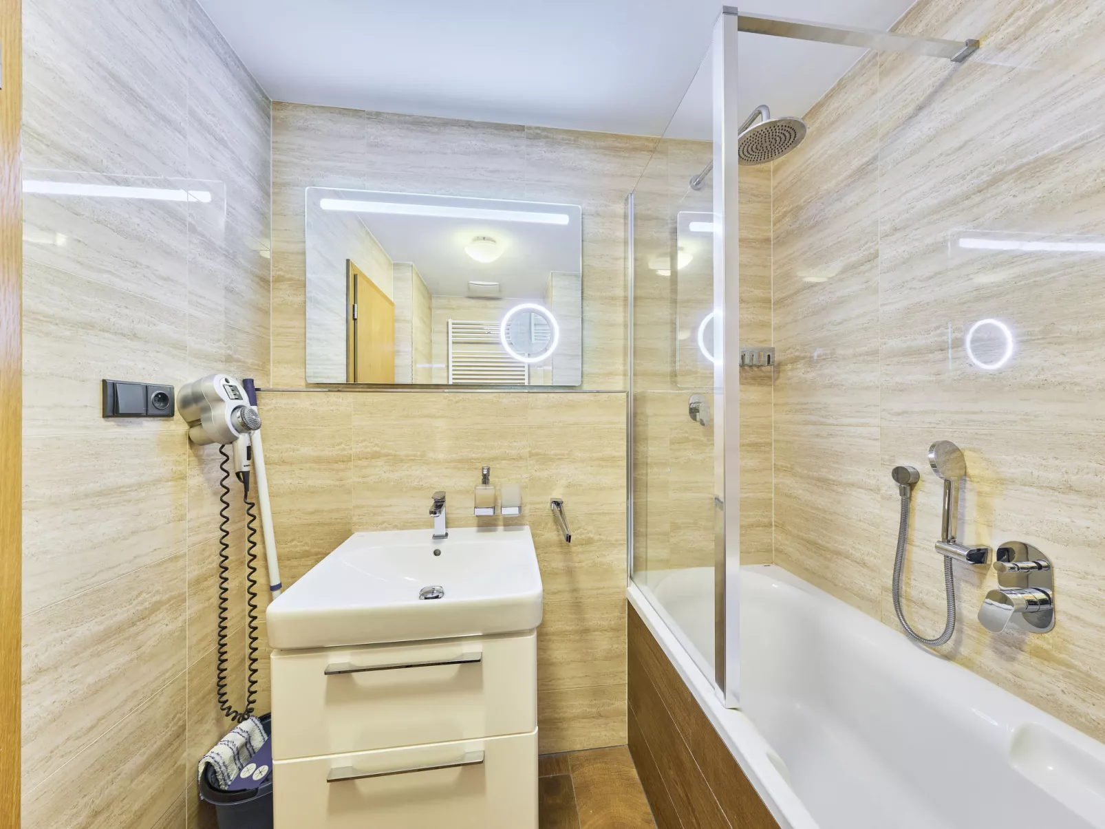 Harrachov Resident - Binnen