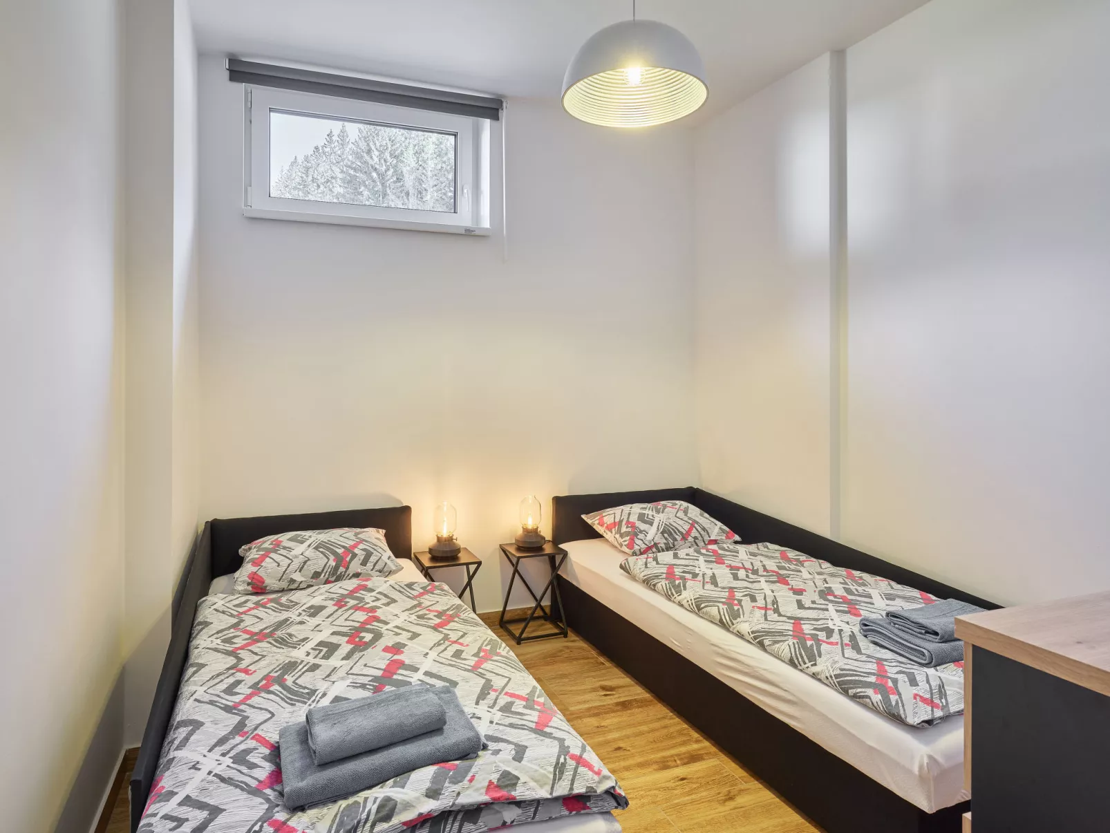 Sunny Terrace Oasis - Binnen