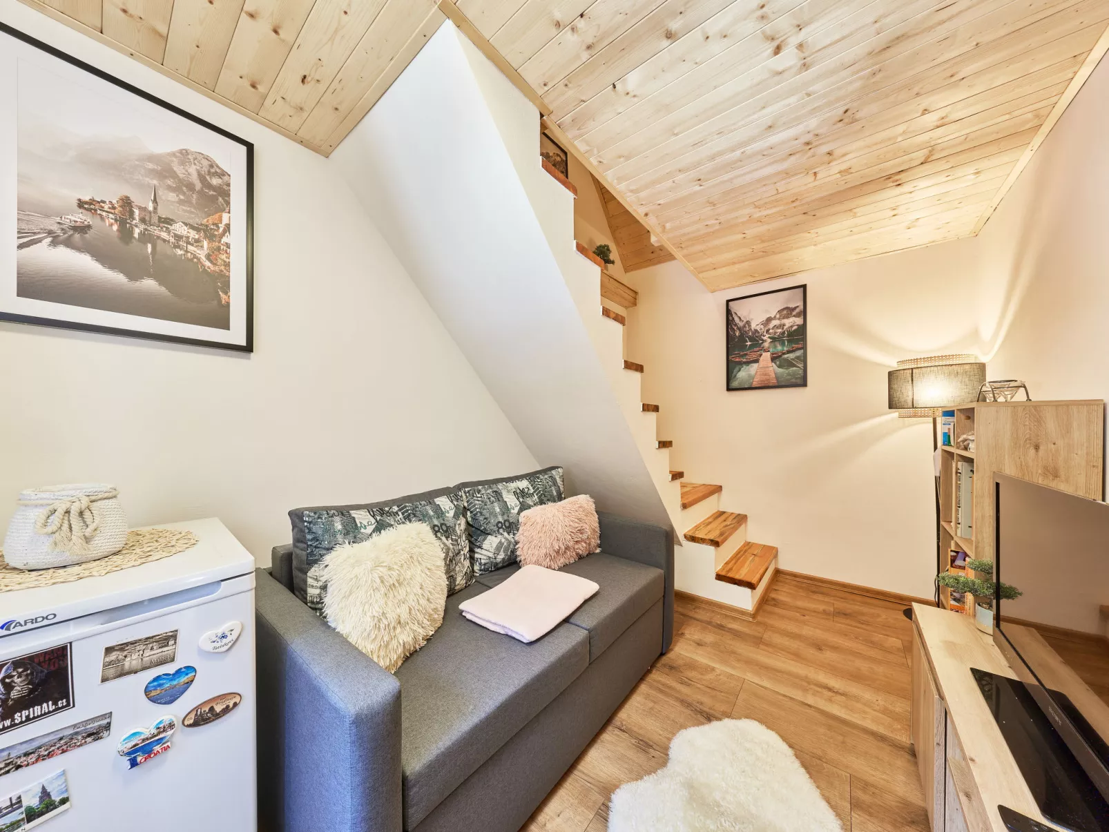 U potůčku - Binnen