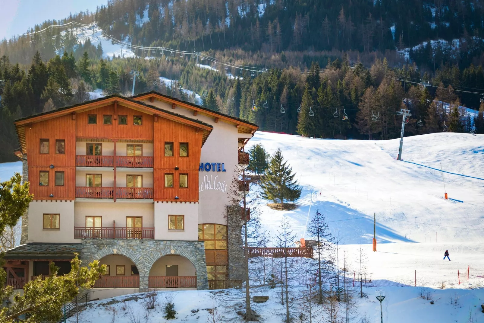 VALCENIS Chambre 3 personnes_C3 - Exterieur winter