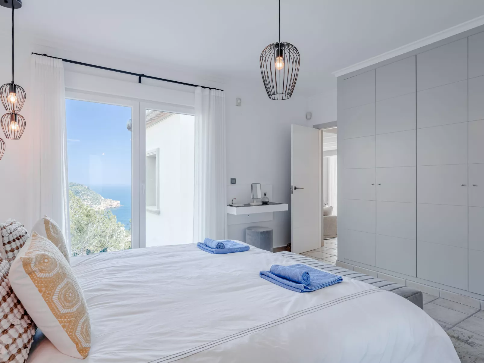 Tintorera Mar Azul - Binnen