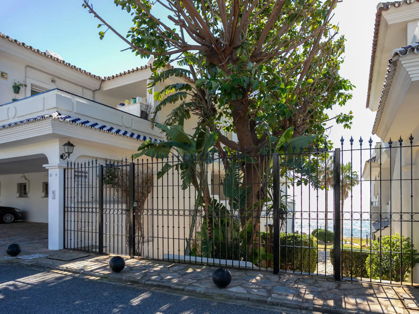 El Faro on the Beach - Buiten