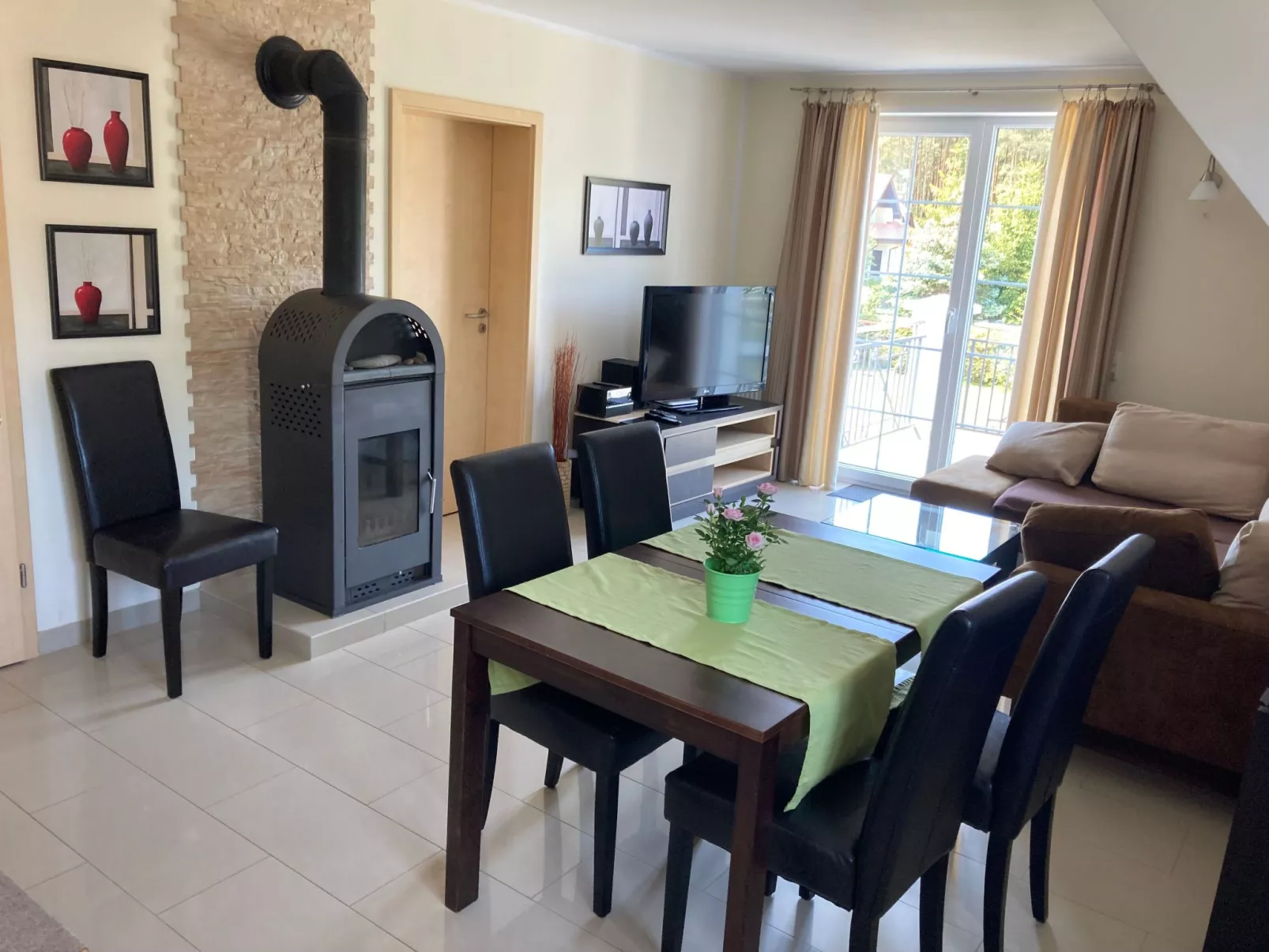 Gemütliche Wohnung in Rowy mit Terrasse, Grill, - Binnen