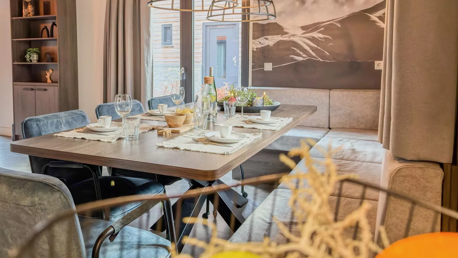 Alpenruhe - Eetkamer