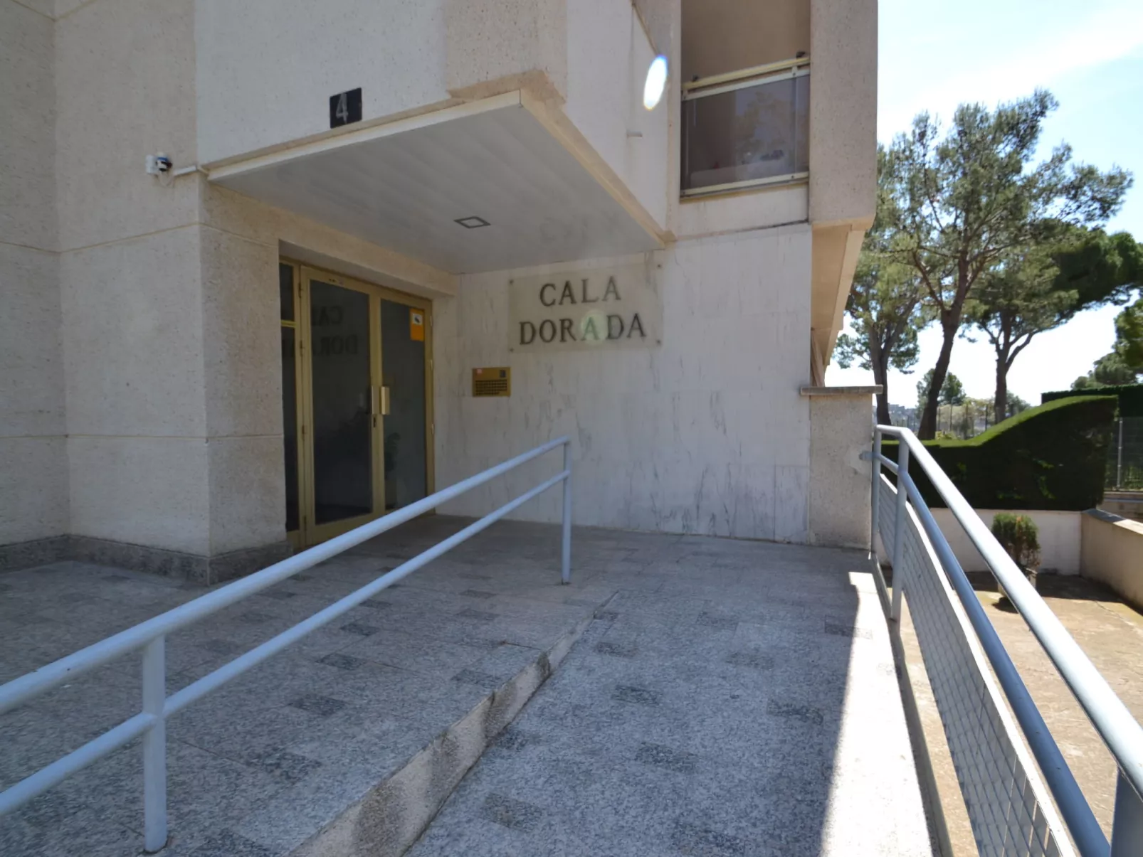 Cala Dorada - Buiten