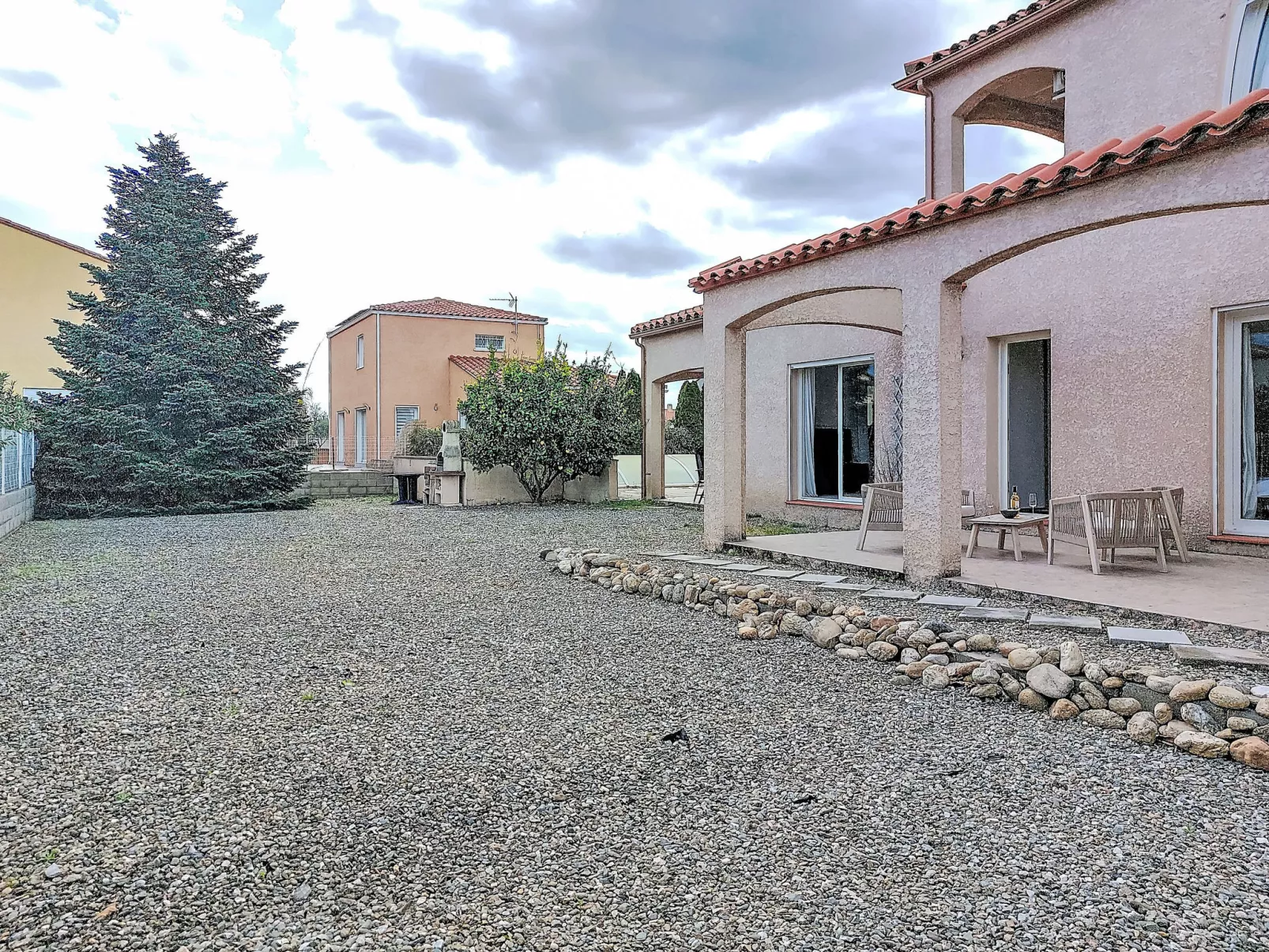 Villa Brouilla - Buiten