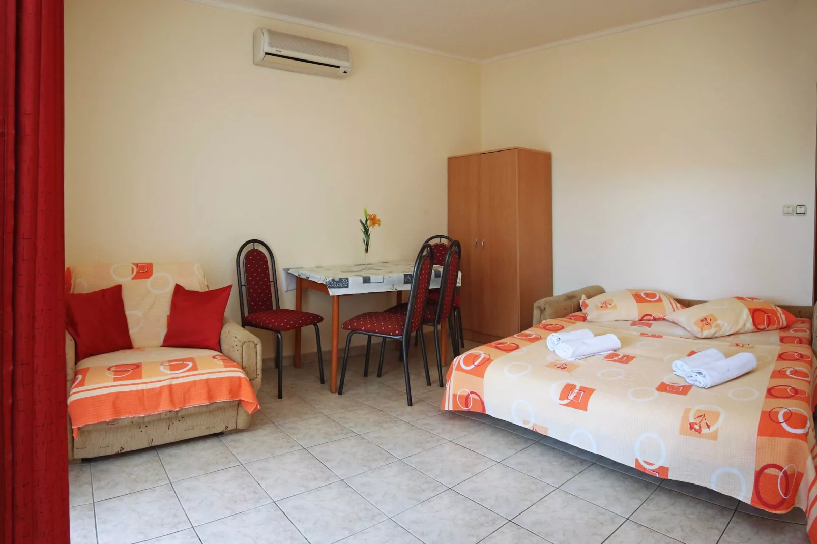 Apartments & Rooms Villa Petra -  One Bedroom Apartment with Balcony and Sea View (A5)