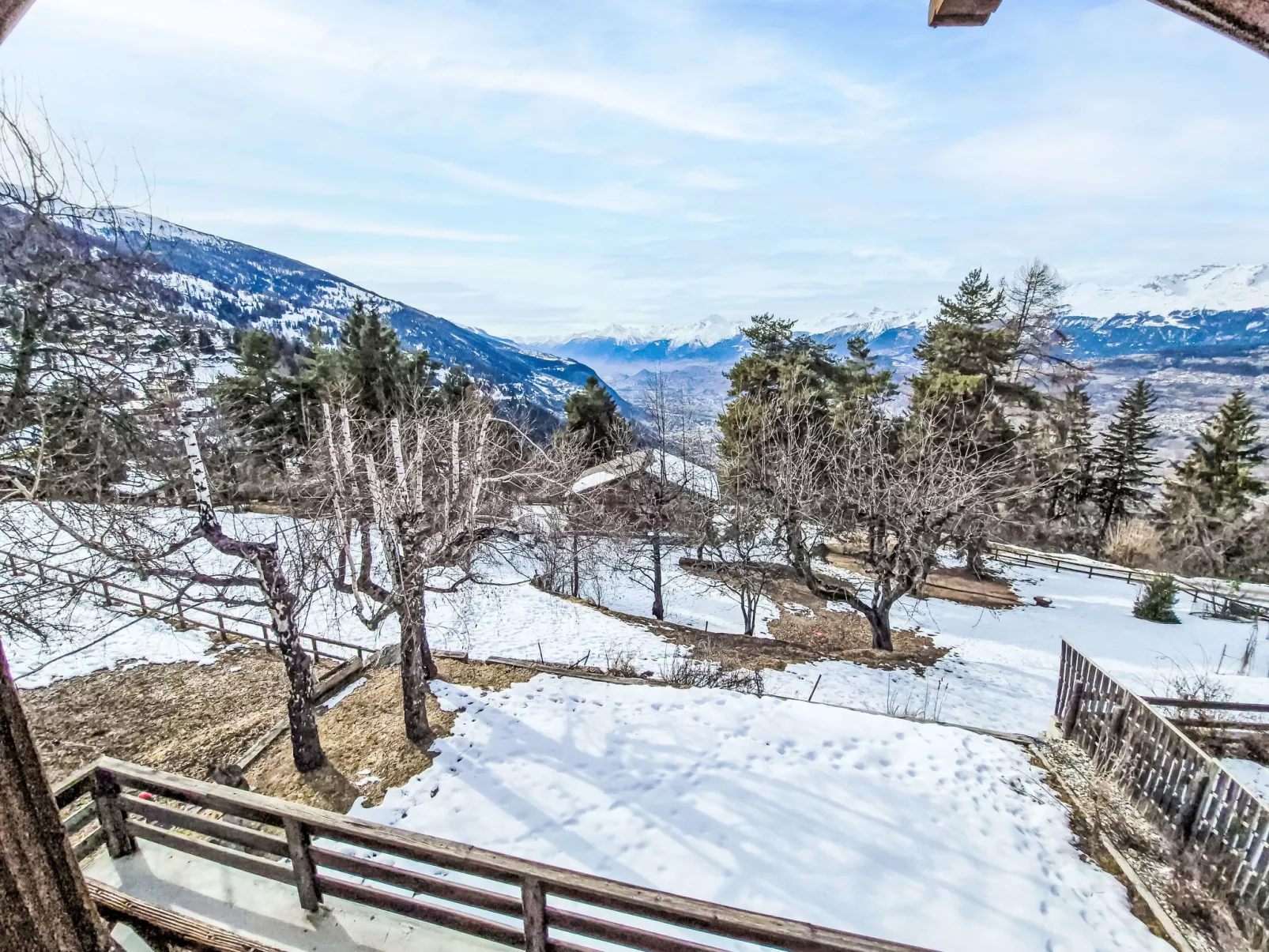 Chalet Le Rhônasson - Buiten