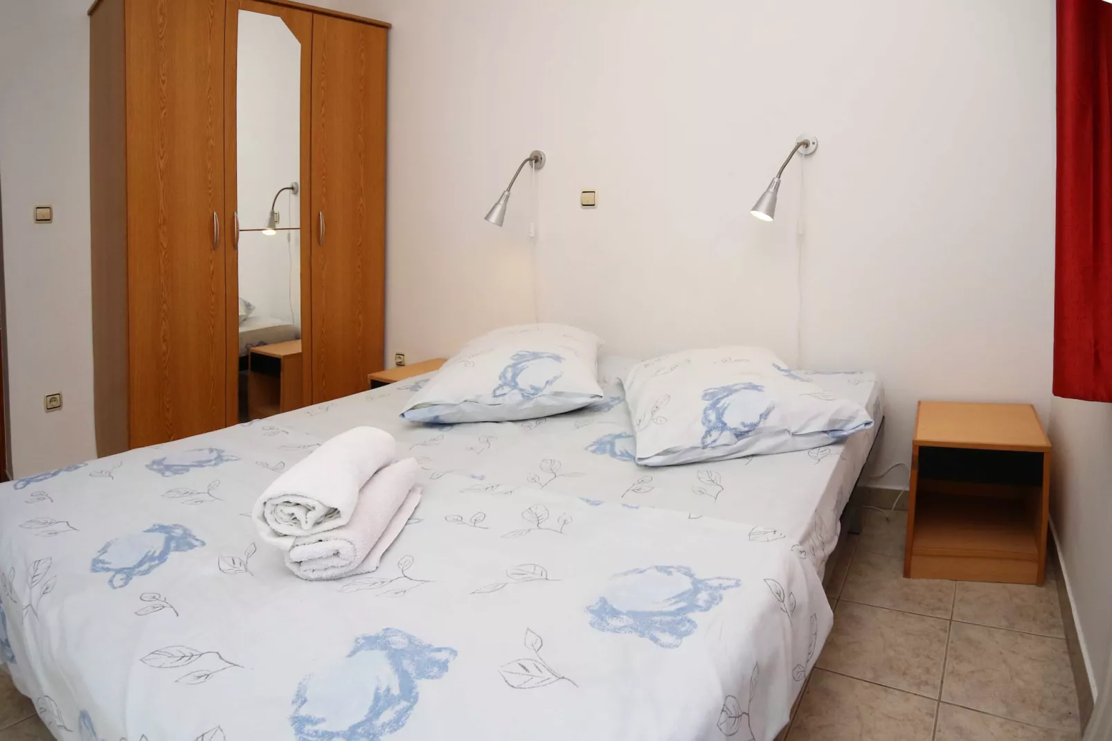 Apartments & Rooms Villa Petra -  One Bedroom Apartment with Balcony and Sea View (A5) - Slaapkamer