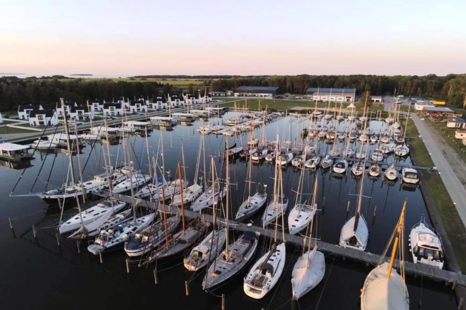 Am Yachthafen 8 Schmidt - Gebieden zomer 1km