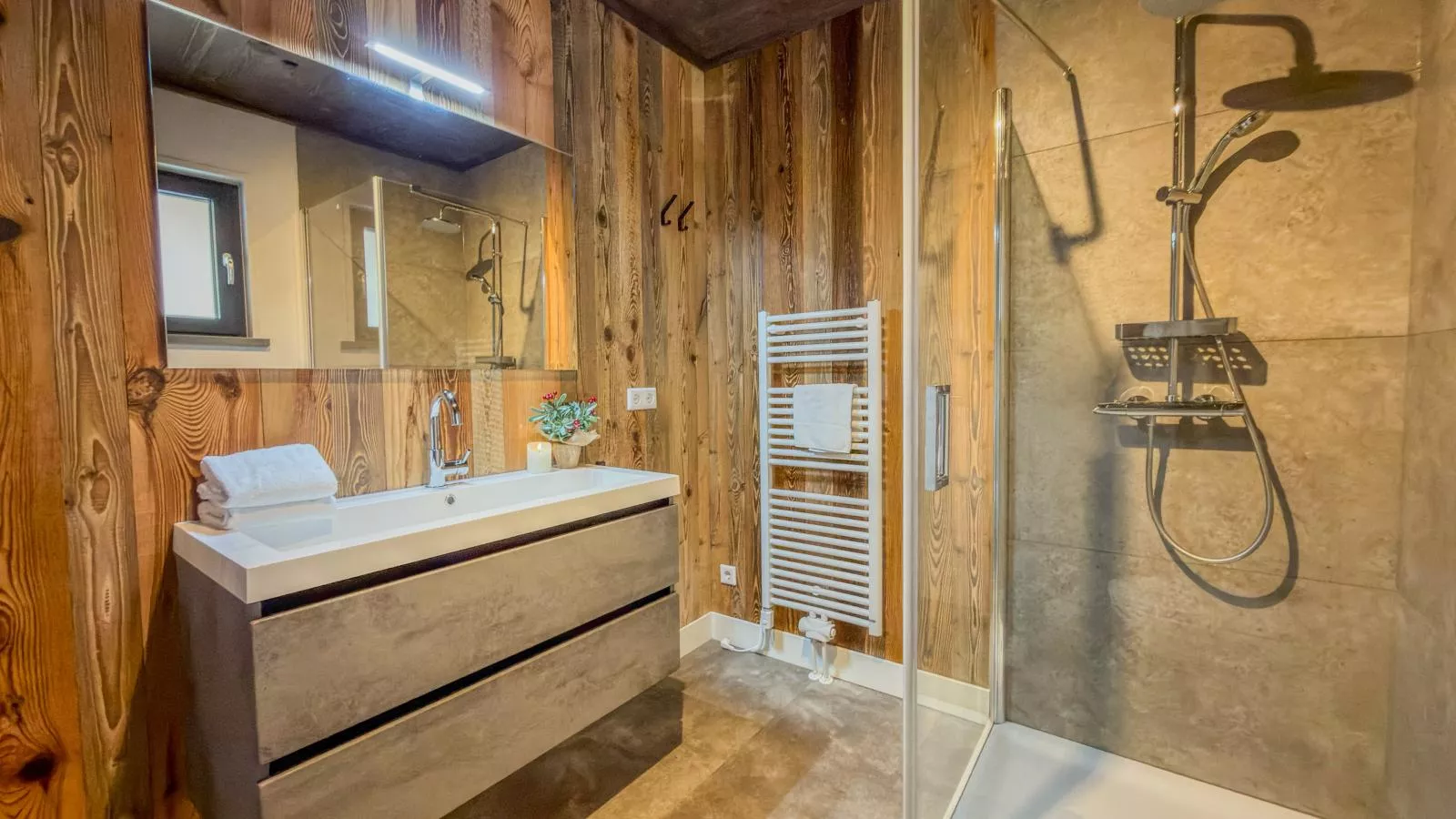 See Lounge - Badkamer