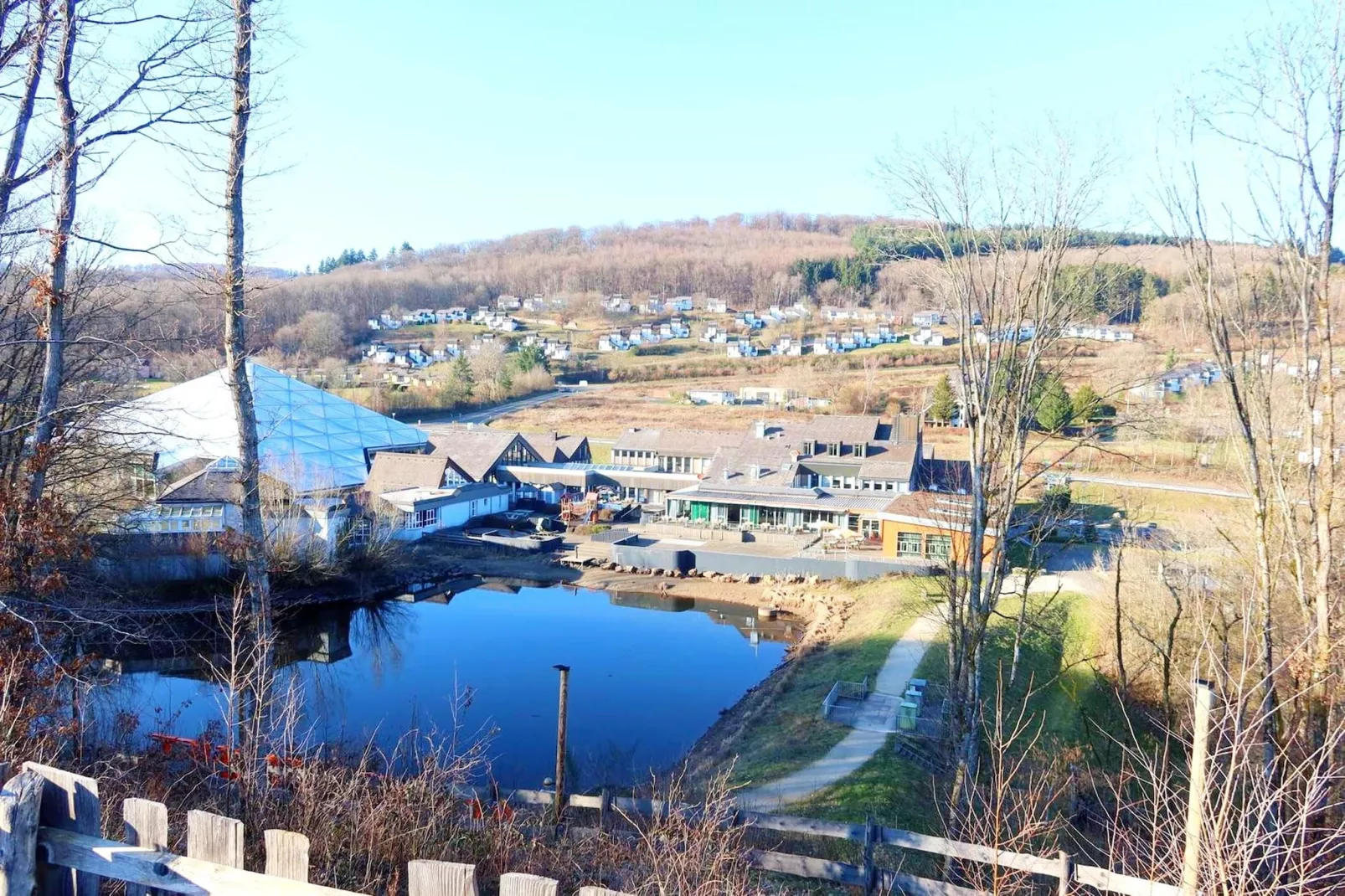 Apartment Basement 1 - Uitzicht zomer
