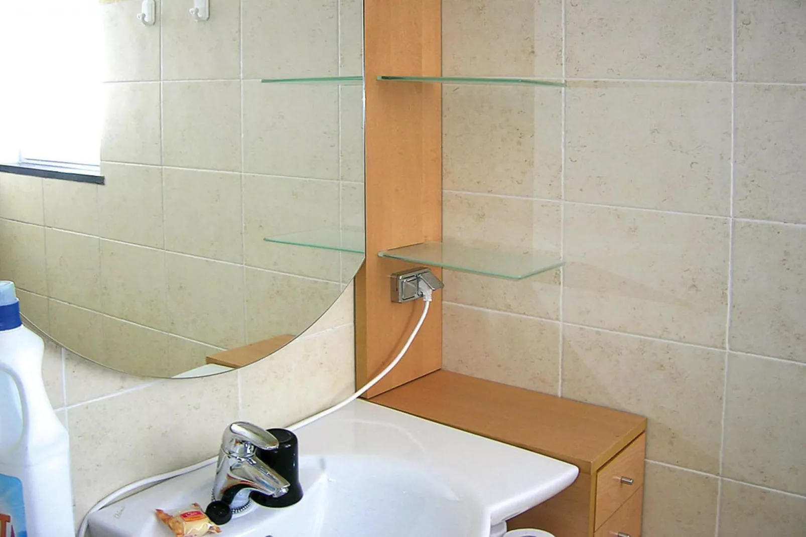 RESIDENCE VILLA BEUCA COGOLETO - TWO-ROOM APARTMENT 4 PAX SEA VIEW B4VM - Badkamer