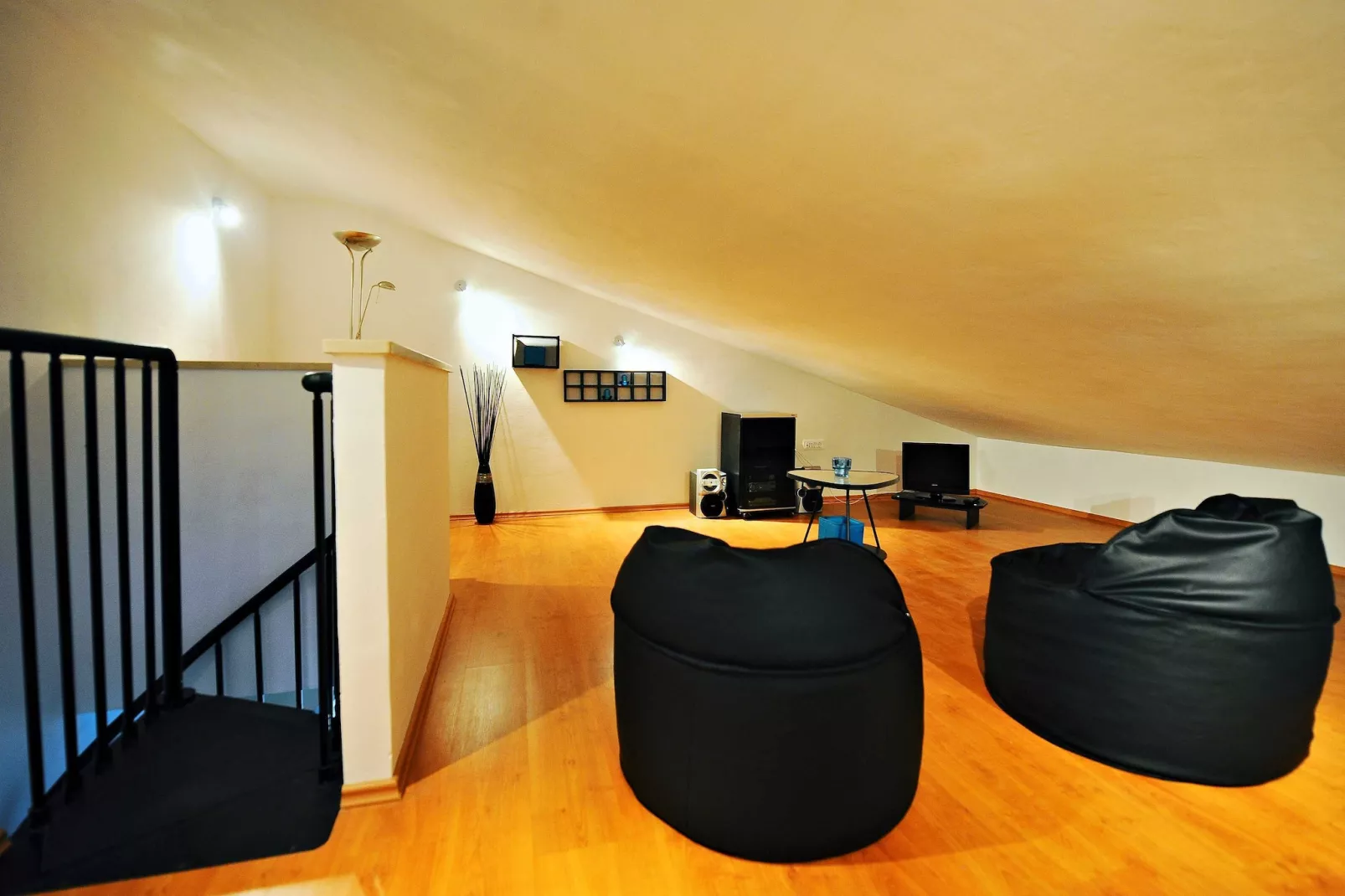 Villa Gea - Three Bedroom Villa with Swimming Pool - Binnen