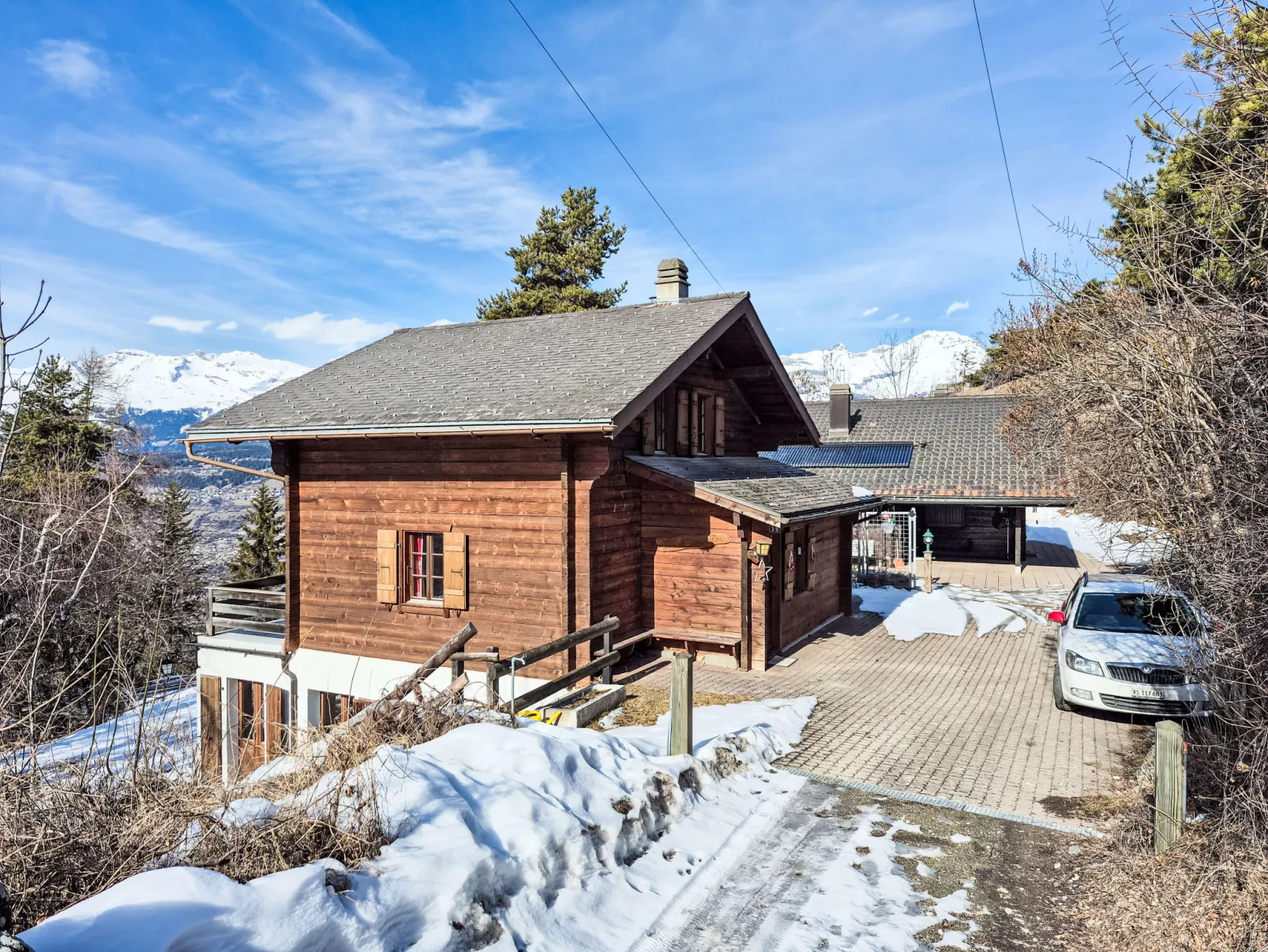 Chalet Le Rhônasson - Buiten