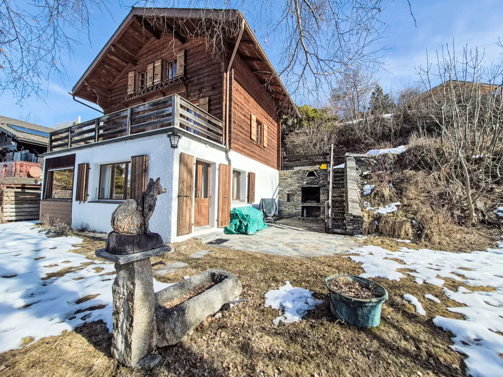 Chalet Le Rhônasson - Buiten