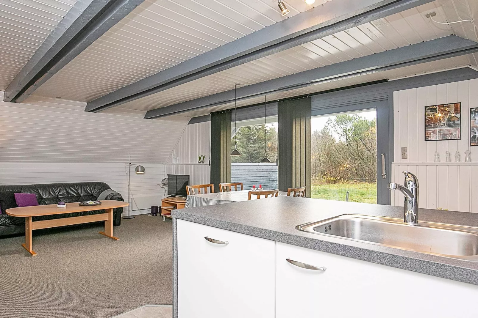 Vakantiehuis met 3 slaapkamers en moderne keuken - Binnen