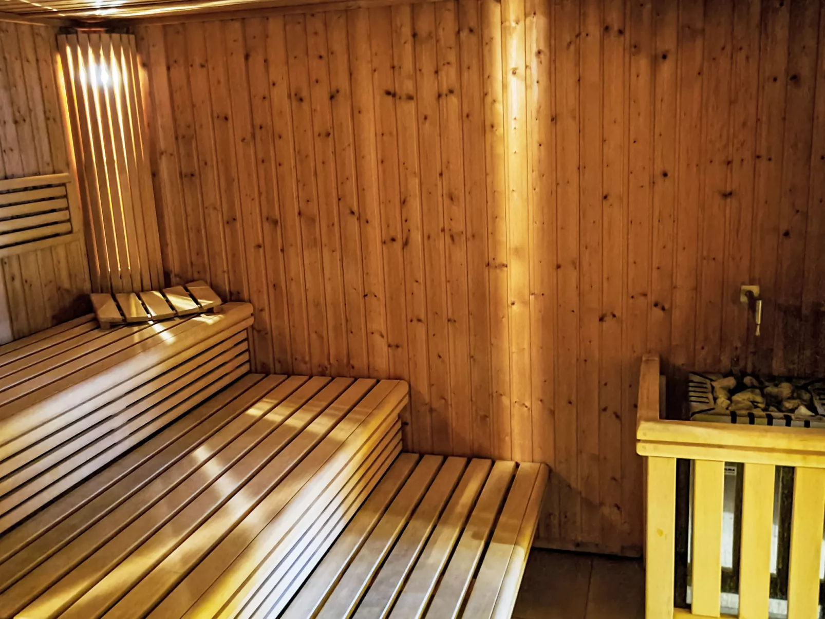 Nicole inkl. Schwimmbad und Sauna - Binnen