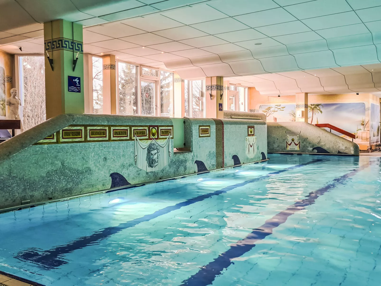 Familienspaß inkl. Schwimmbad und Sauna - Buiten