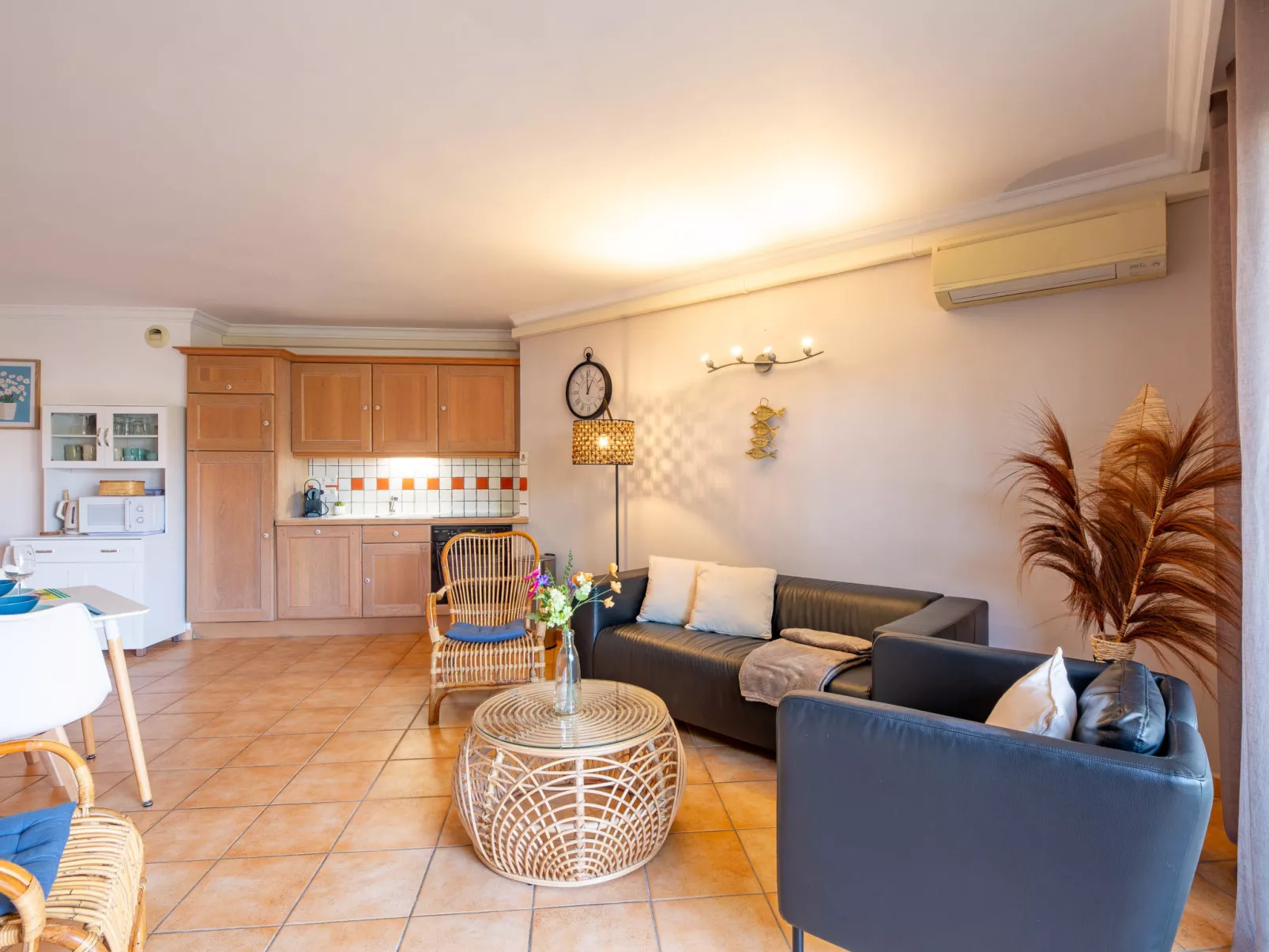 Les Pins Bleus - Binnen