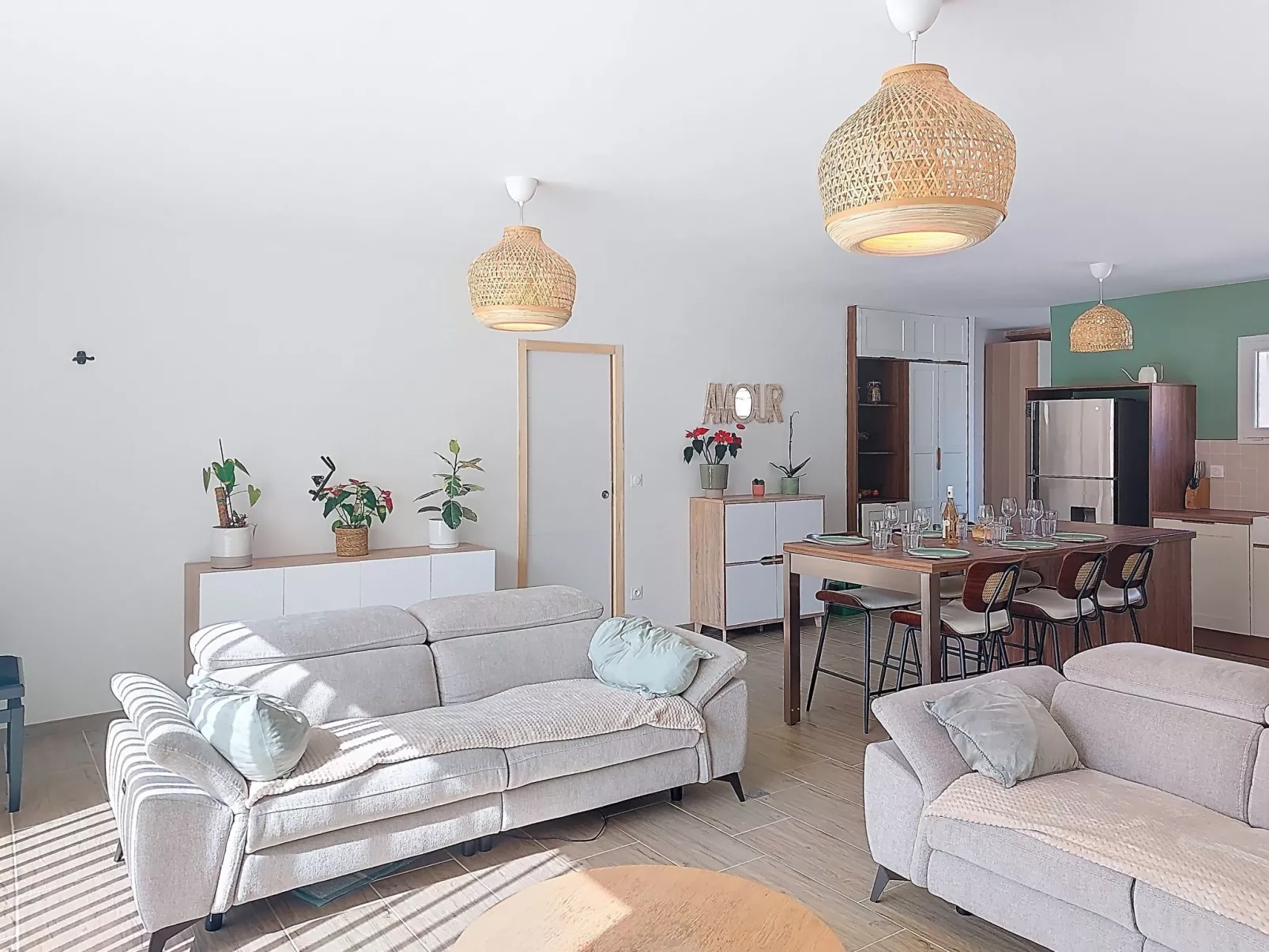 AQUI SIAN BEN - Binnen