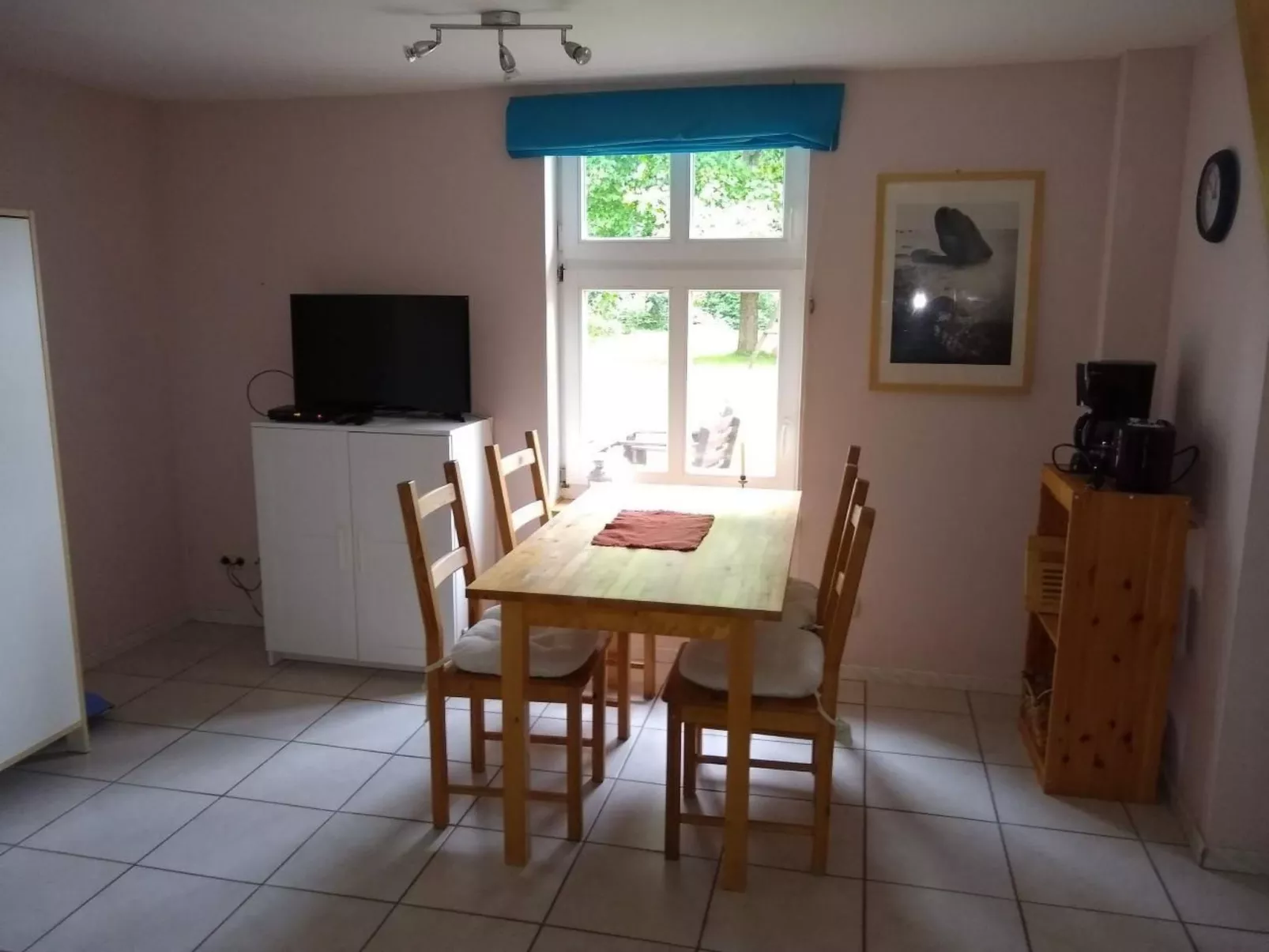 Kleine Ferienwohnung in Groß Mohrdorf mit Terras - Binnen