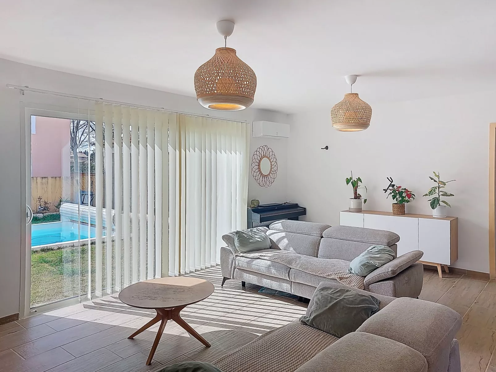 AQUI SIAN BEN - Binnen