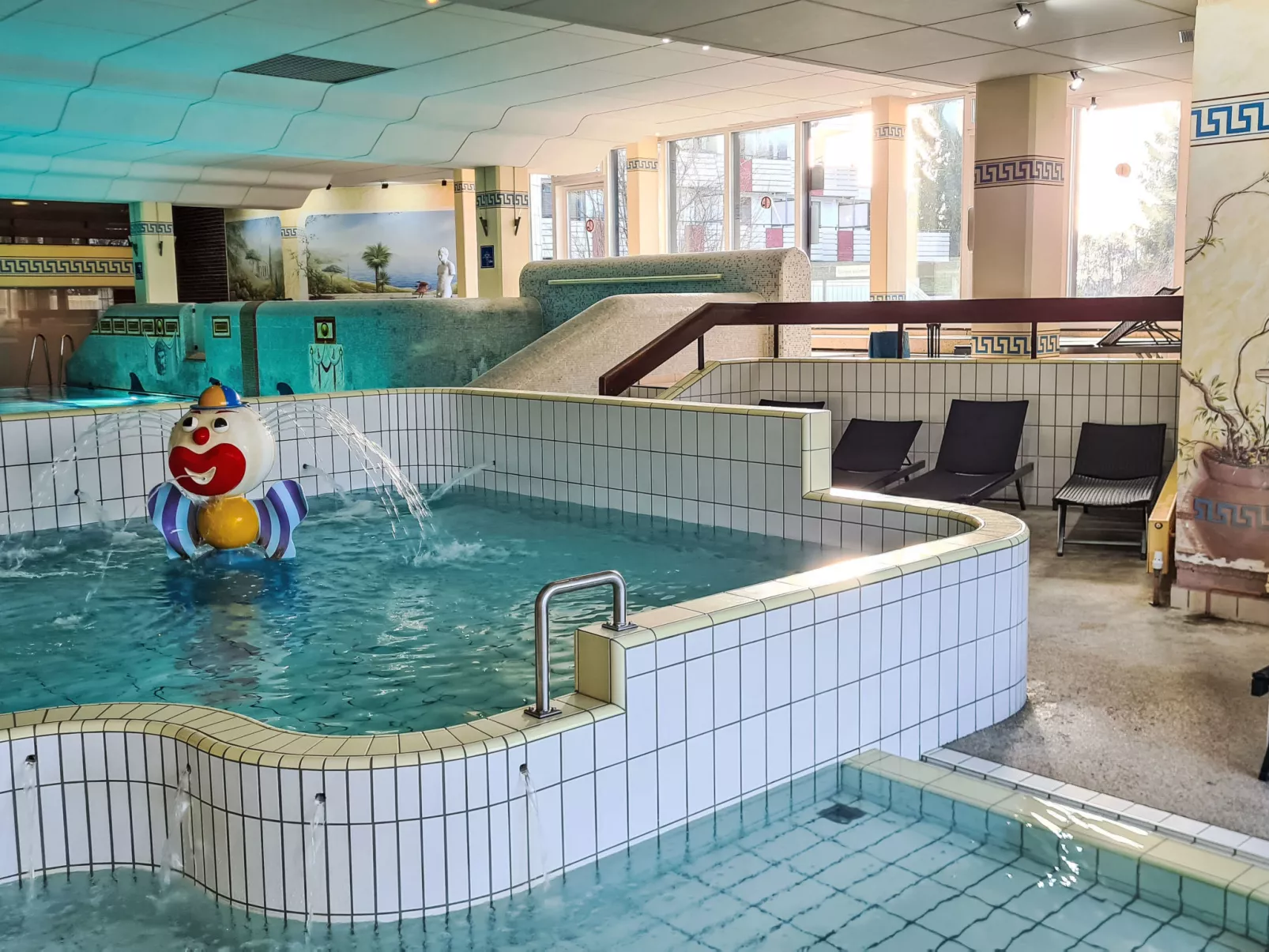 Familienspaß inkl. Schwimmbad und Sauna - Buiten