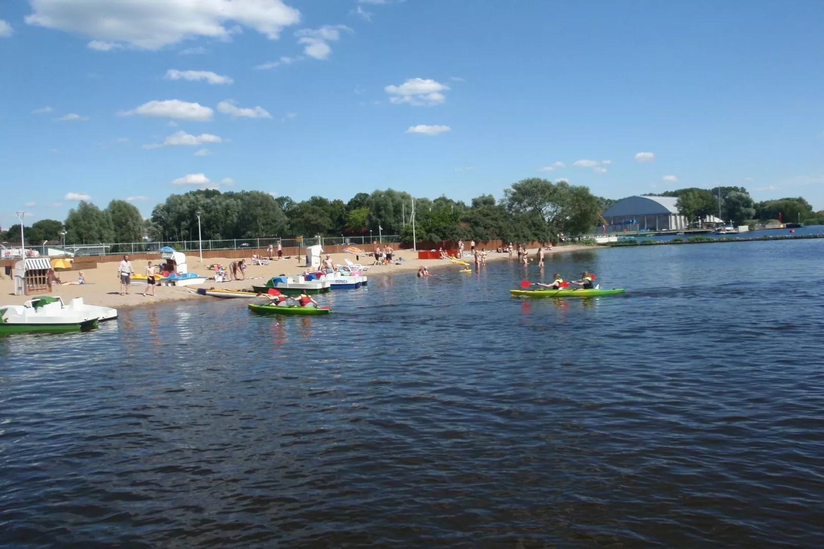 Komfortowy apartament z basenem i ogrodem dla 6 osób w Stepniczce-Gebieden zomer 5km