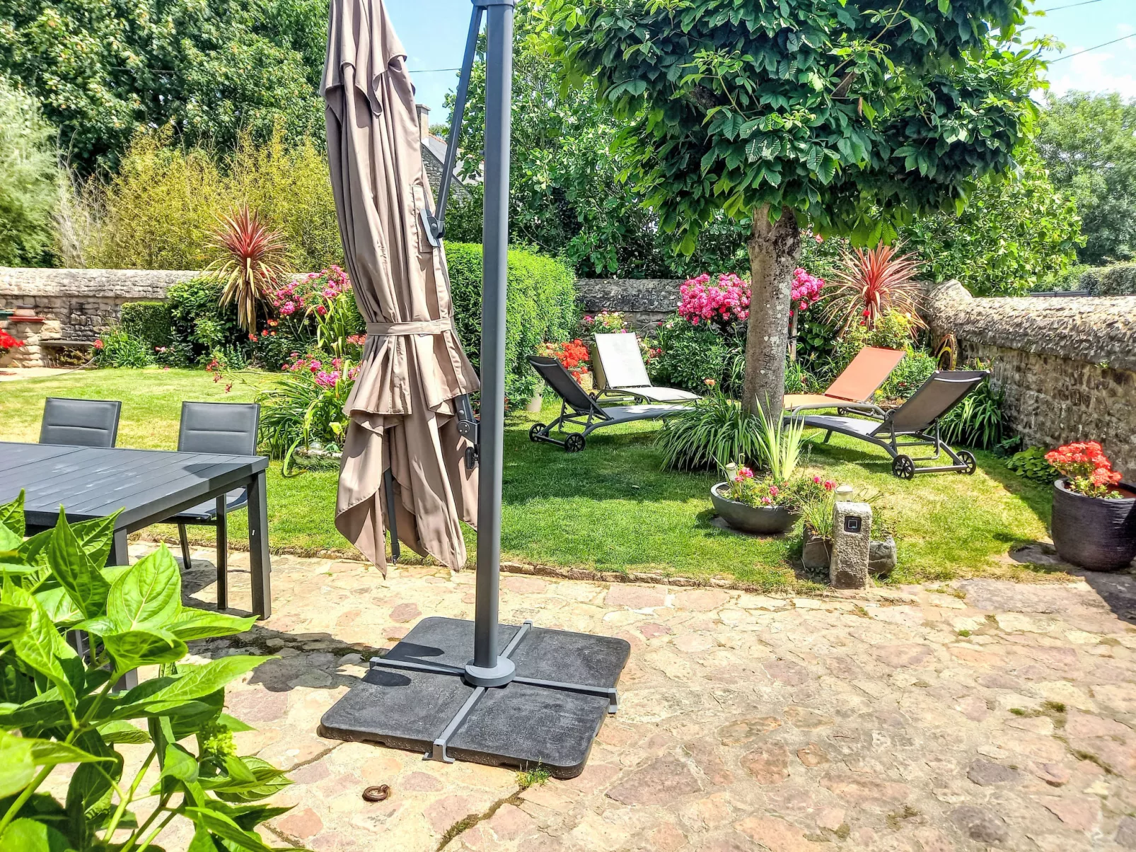 Gîte de Kerberso in Pléhédel - Buiten