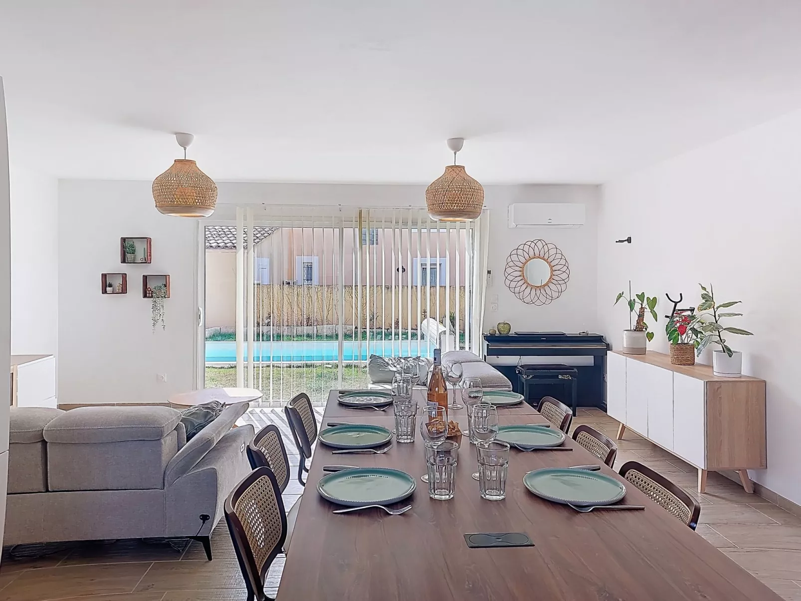 AQUI SIAN BEN - Binnen