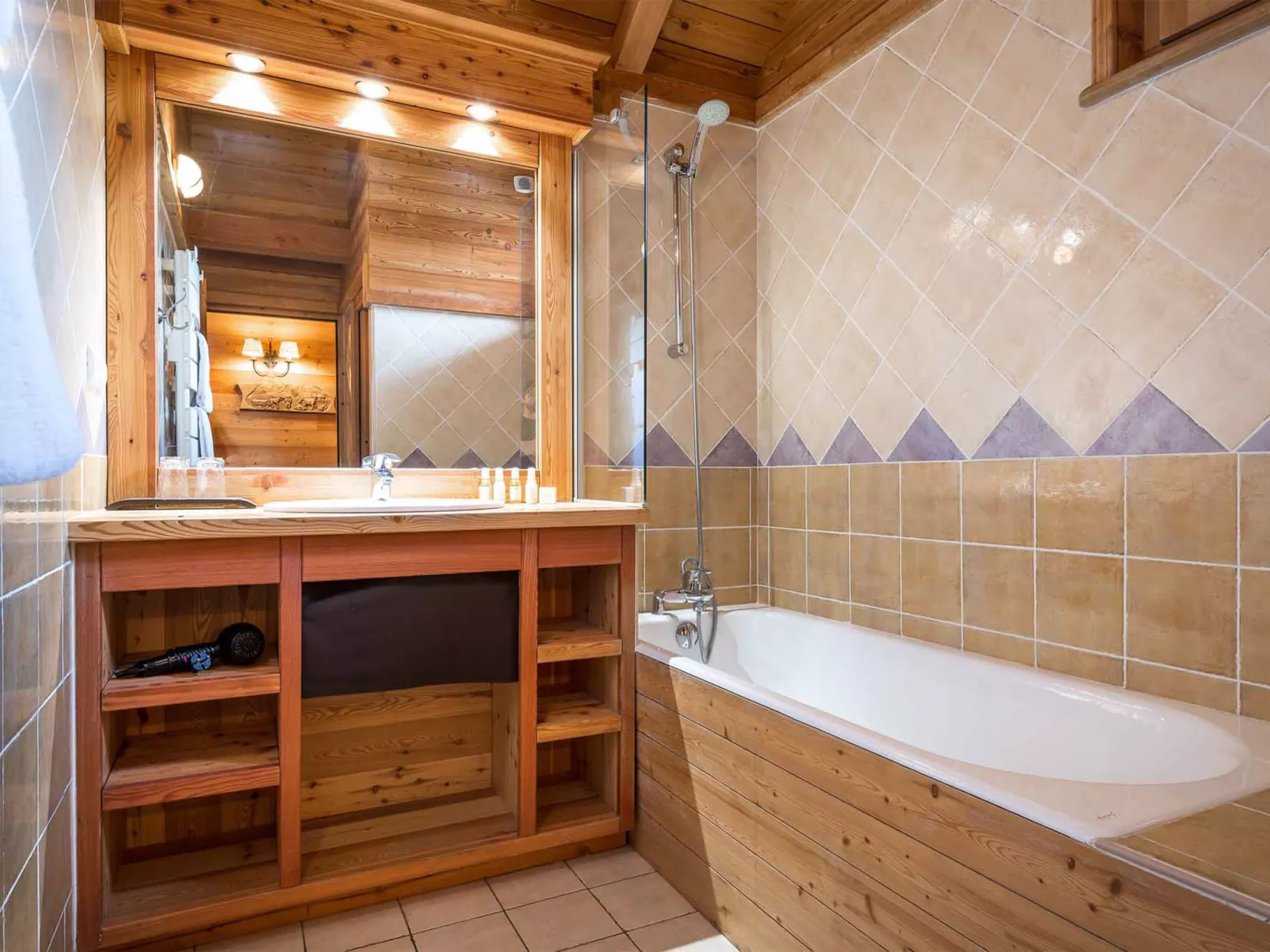 Chalet Lièvre Blanc - Binnen