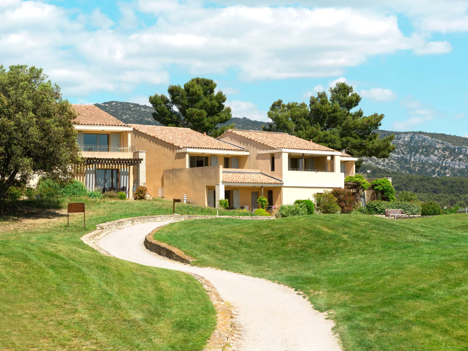 Provence Country Club - Buiten