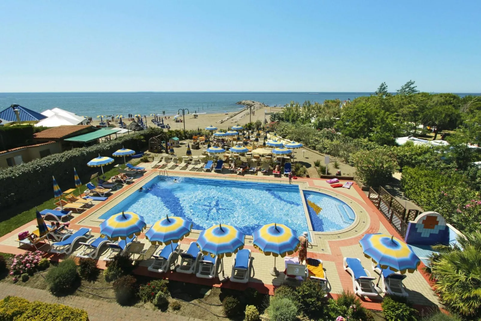 Residence Eurobeach Cavallino-2-Raum-app 40 qm 5 Pers Family