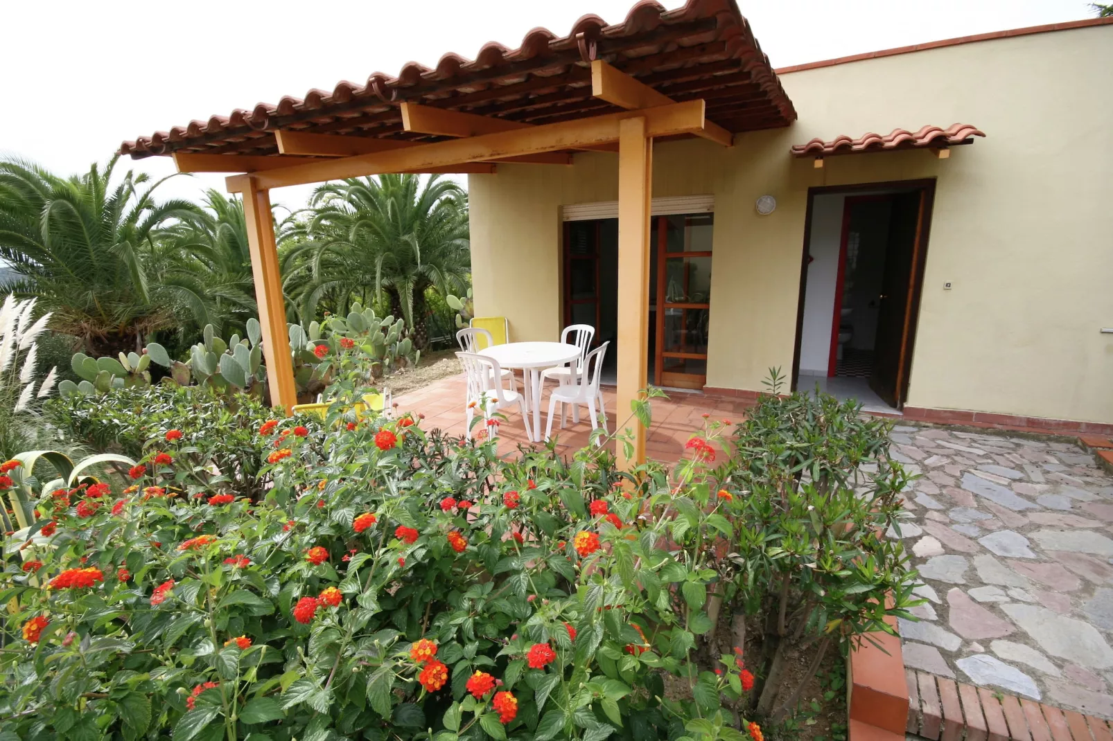 Casa Bella - Buitenkant zomer