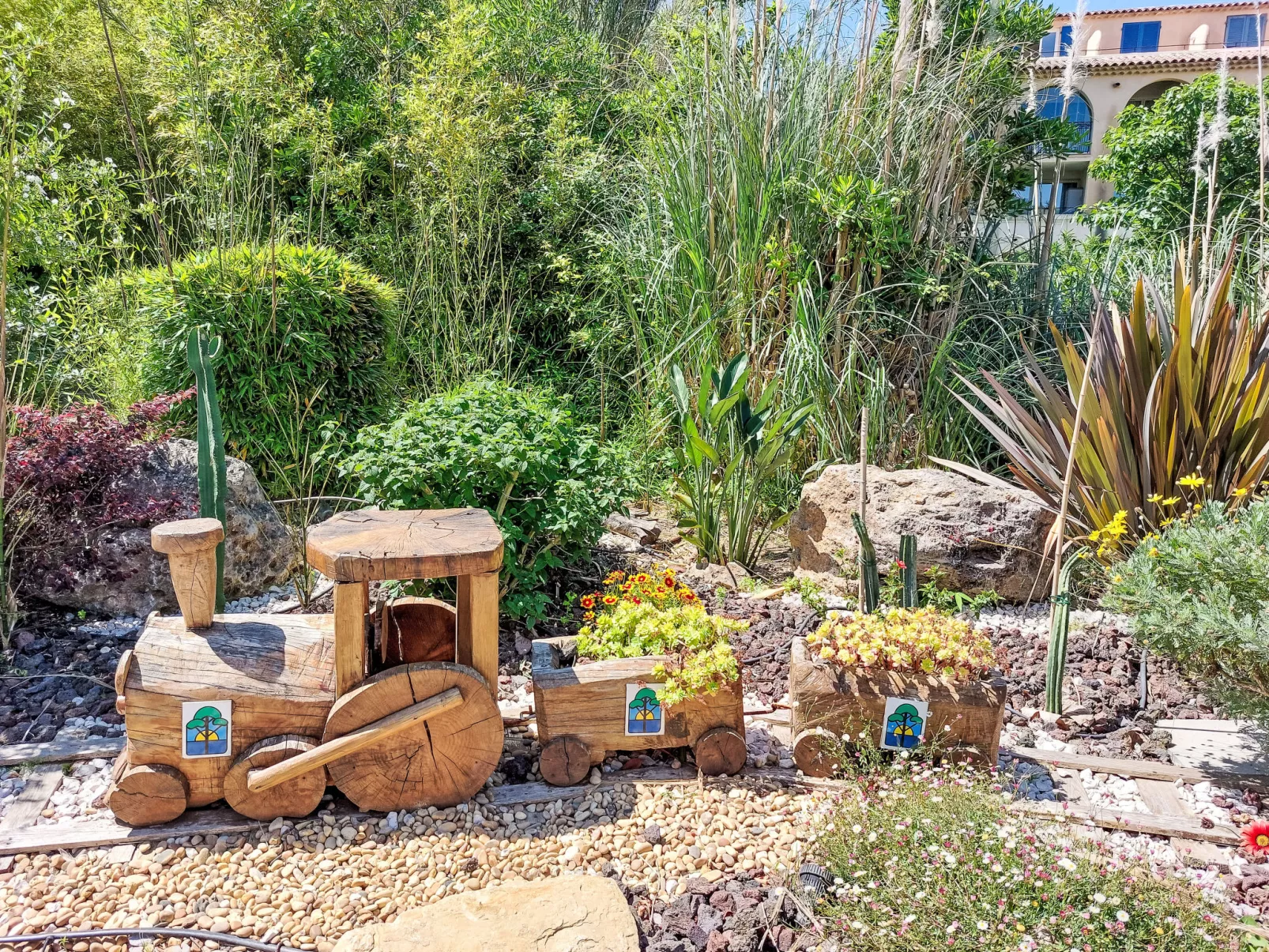 Le Luberon Loisirs - Buiten