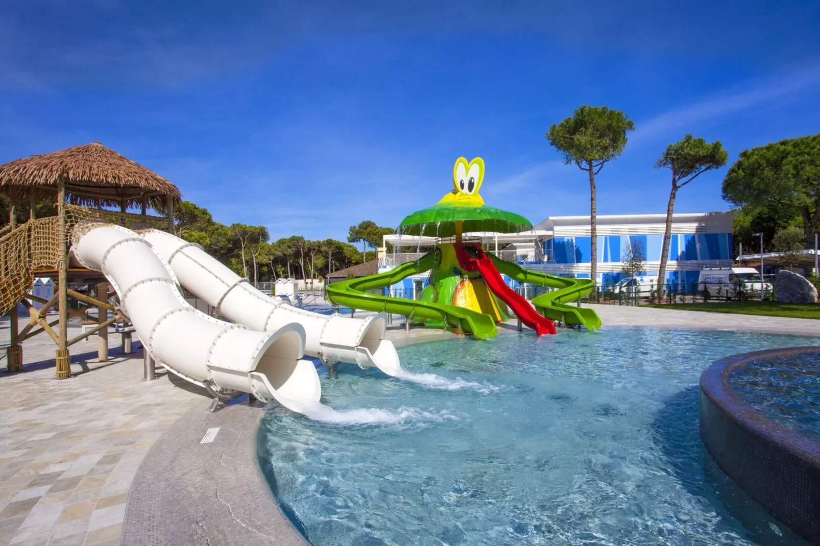 Residence Eurobeach Cavallino-2-Raum-app 40 qm 5 Pers Family
