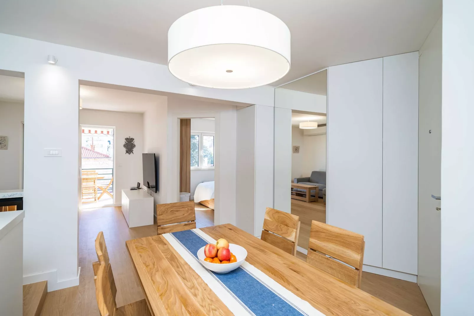Apartment Villa Claudia - Three Bedroom Apartment with Balcony - Eetkamer