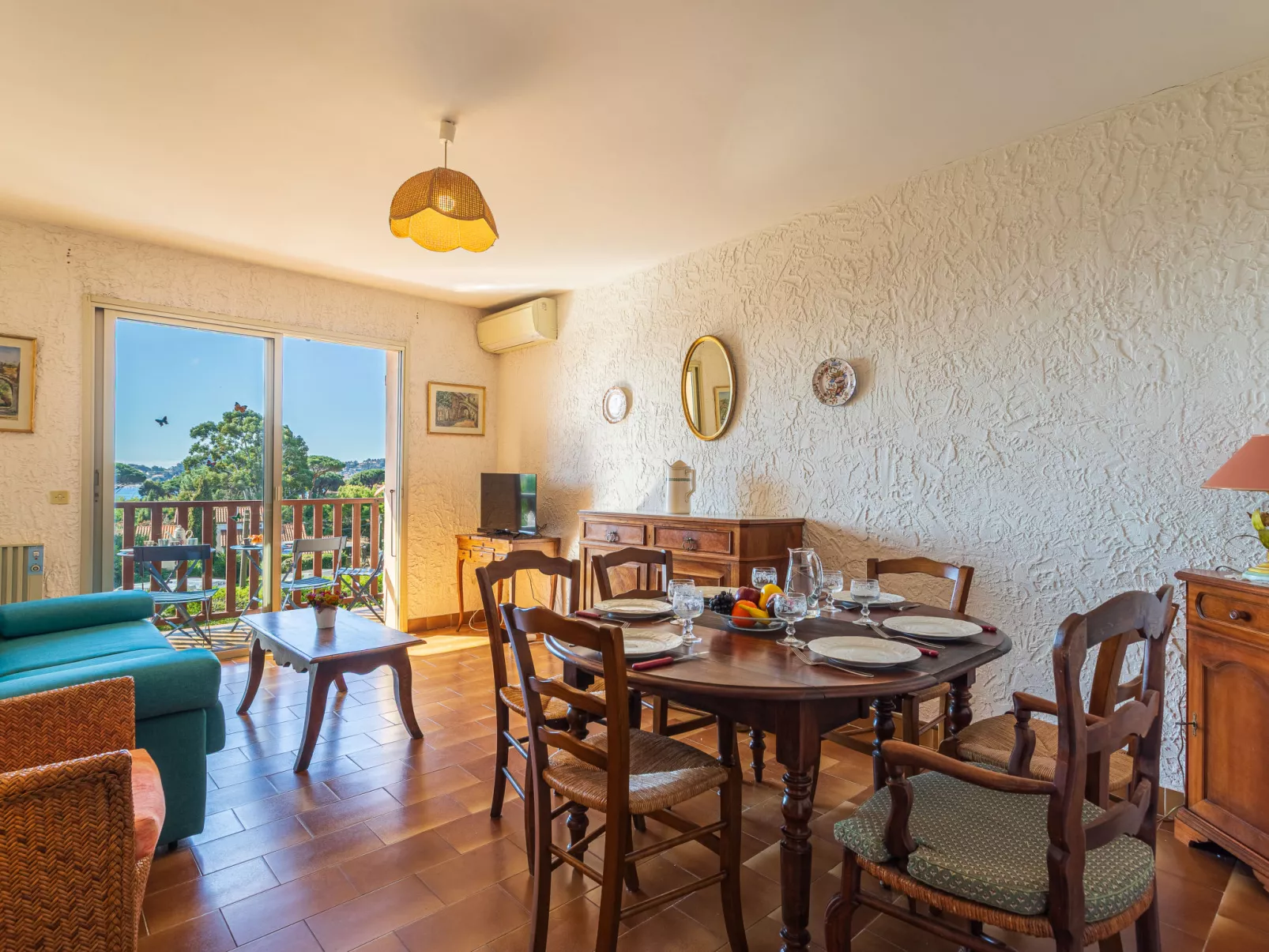 Des Moulins - Binnen