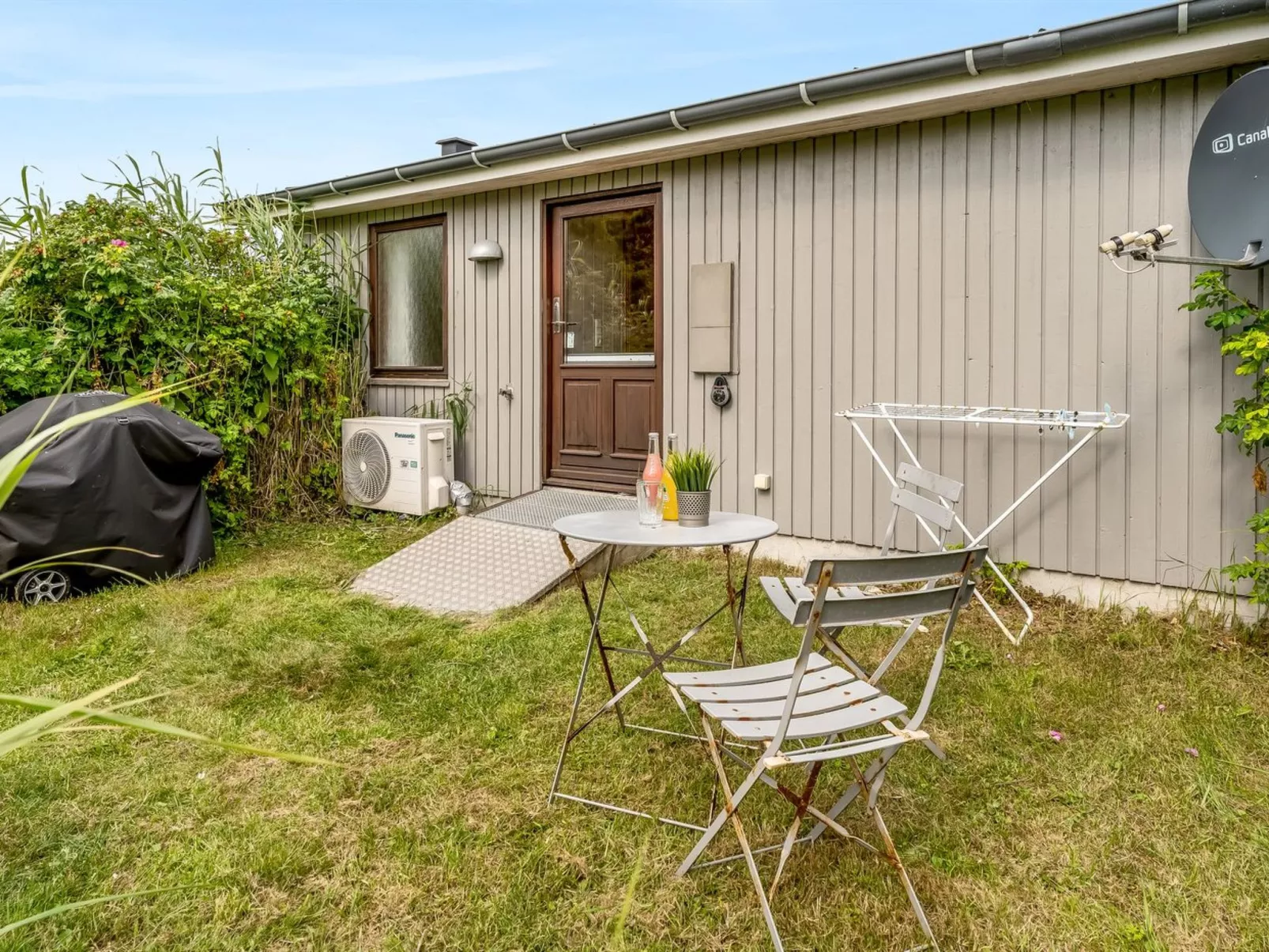 "Signhild" - 5m to the fjord - Buiten