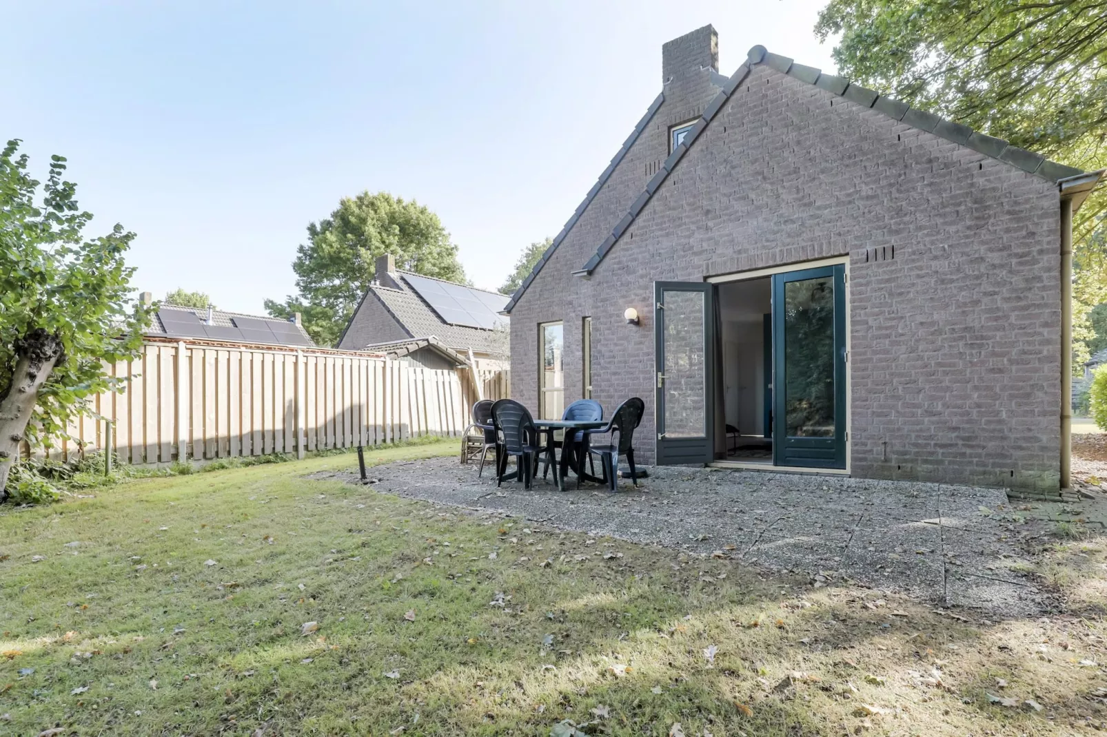 7 - Persoons Forest 217 Sauna Bungalow (copy) (copy) - Buitenkant zomer