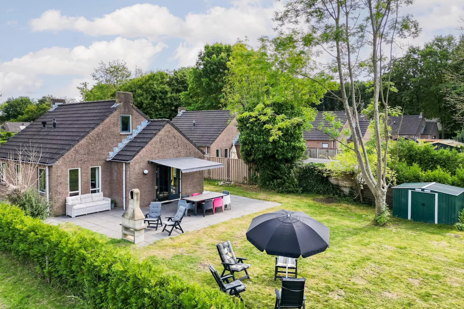 7 - Persoons Forest 217 Sauna Bungalow (copy) (copy) (copy) - Buitenkant zomer