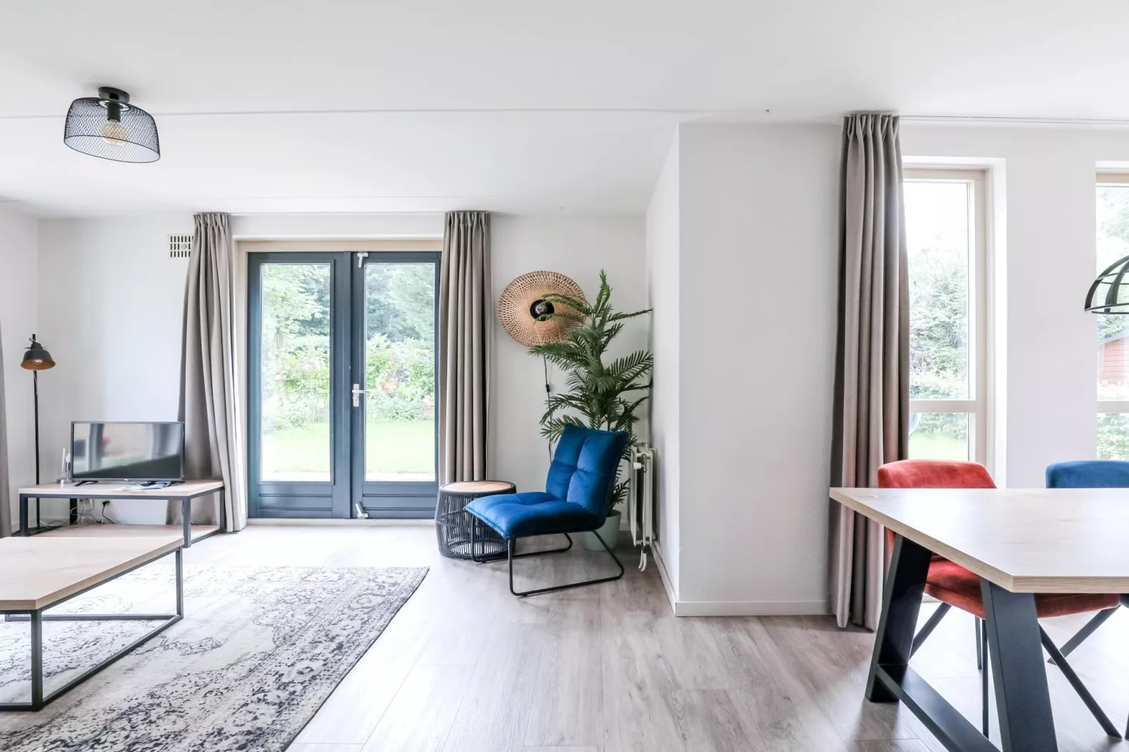 7 - Persoons Forest 217 Sauna Bungalow (copy) (copy) (copy) (copy) - Woonkamer