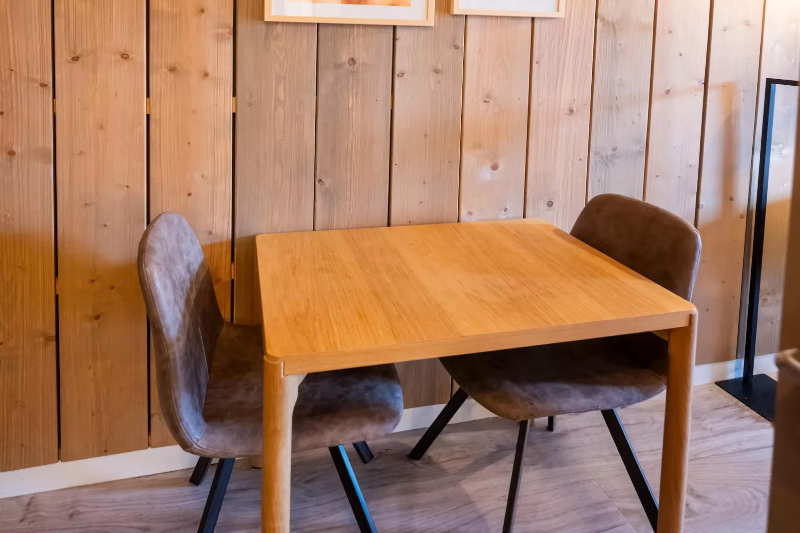 Studio First Floor - Eetkamer